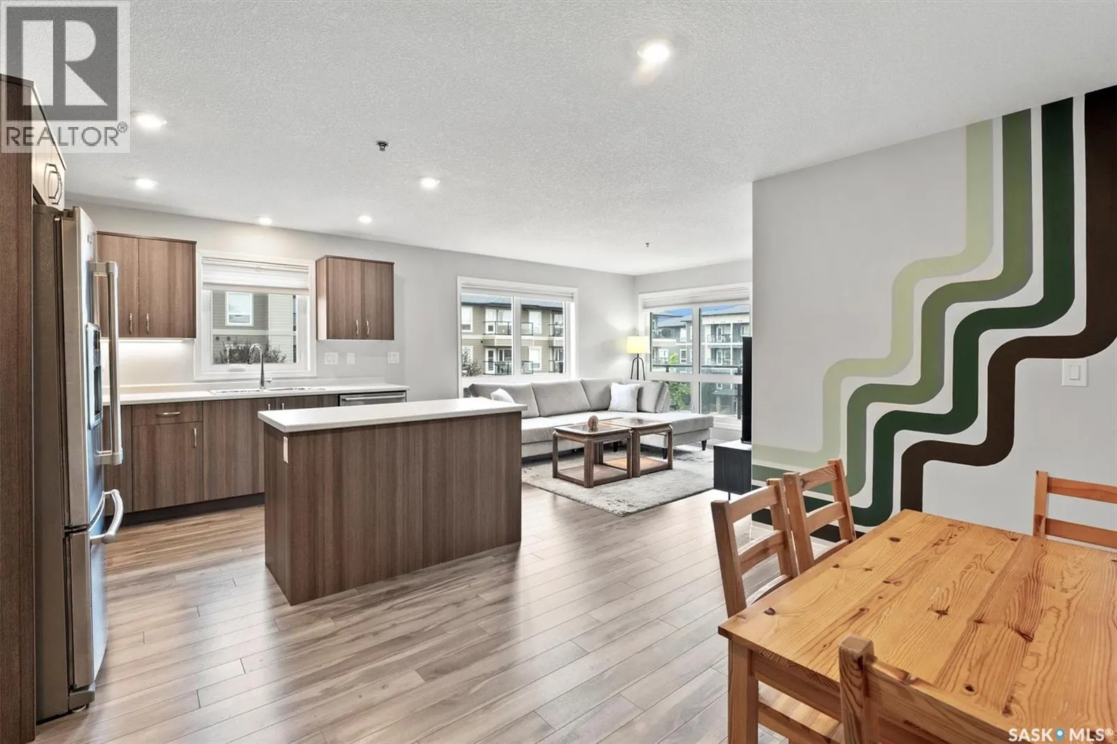 4206 108 Willis CRESCENT