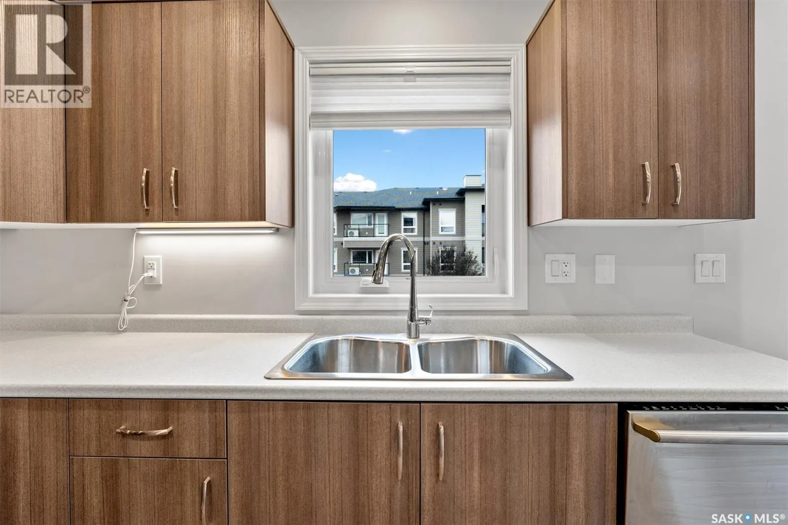 4206 108 Willis CRESCENT