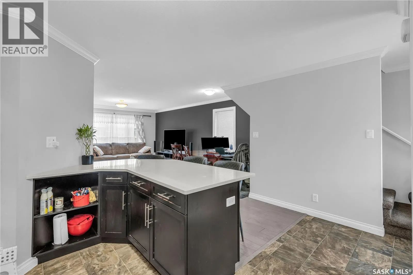 310 102 Manek ROAD