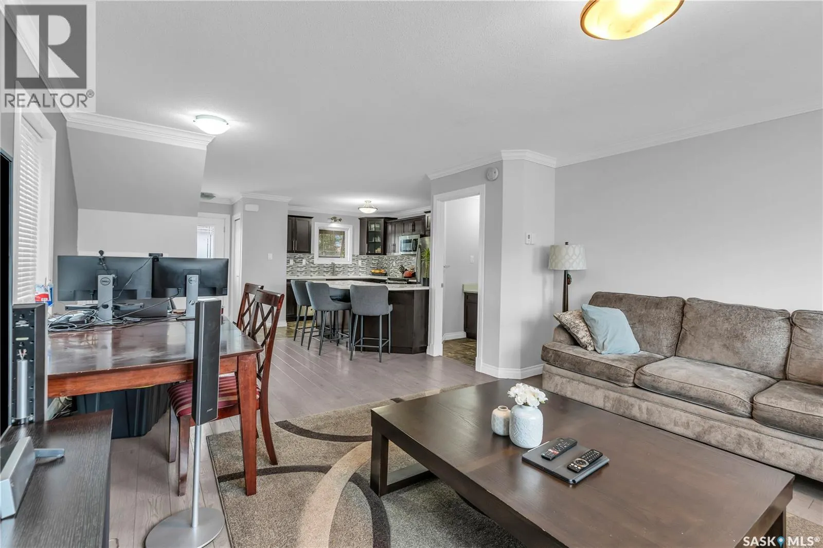 310 102 Manek ROAD