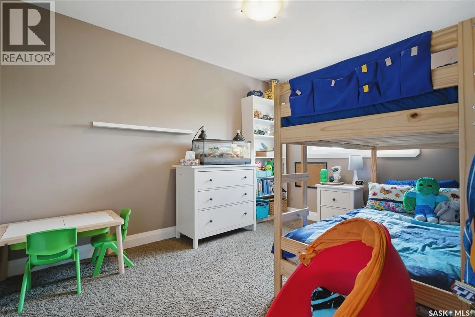418 Hastings CRESCENT