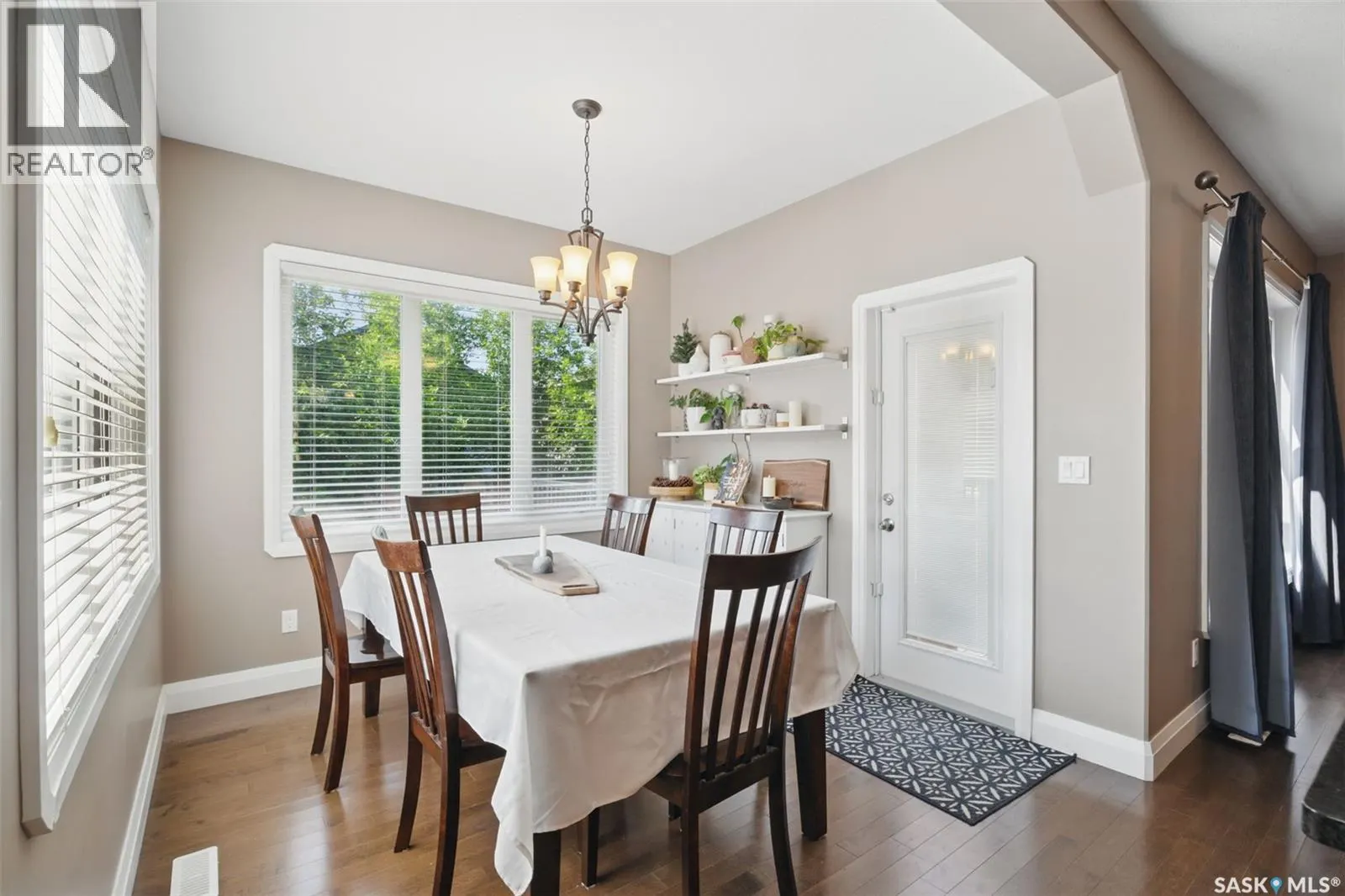 418 Hastings CRESCENT