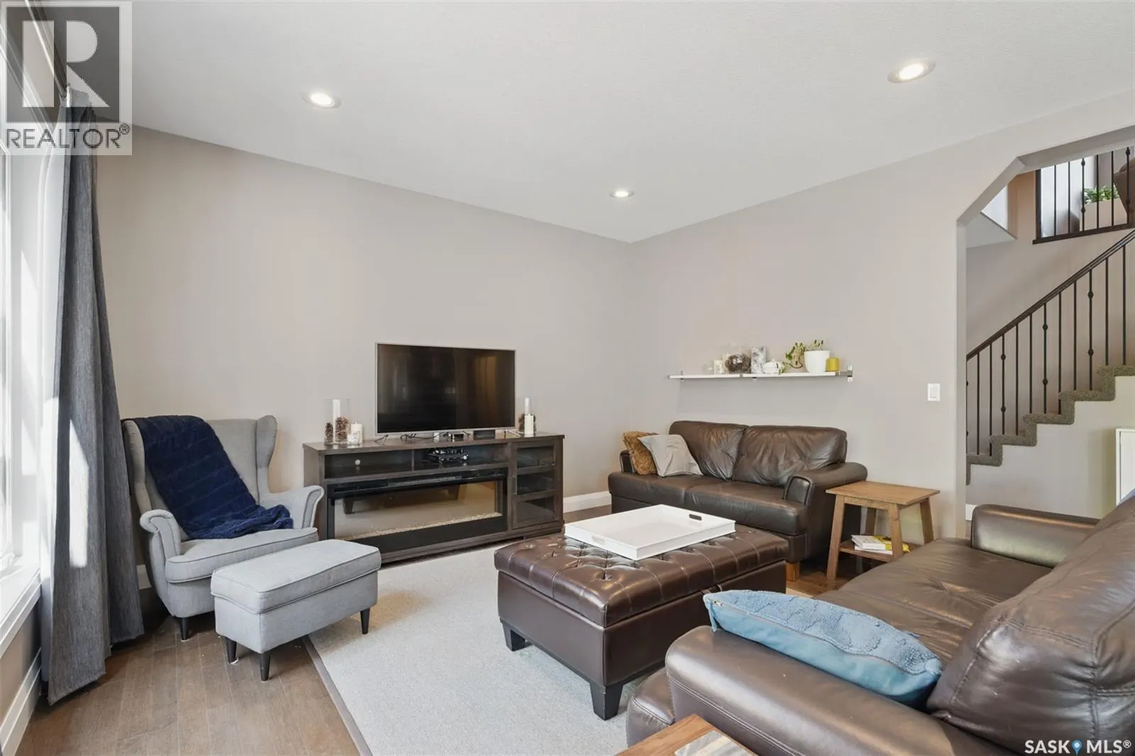 418 Hastings CRESCENT