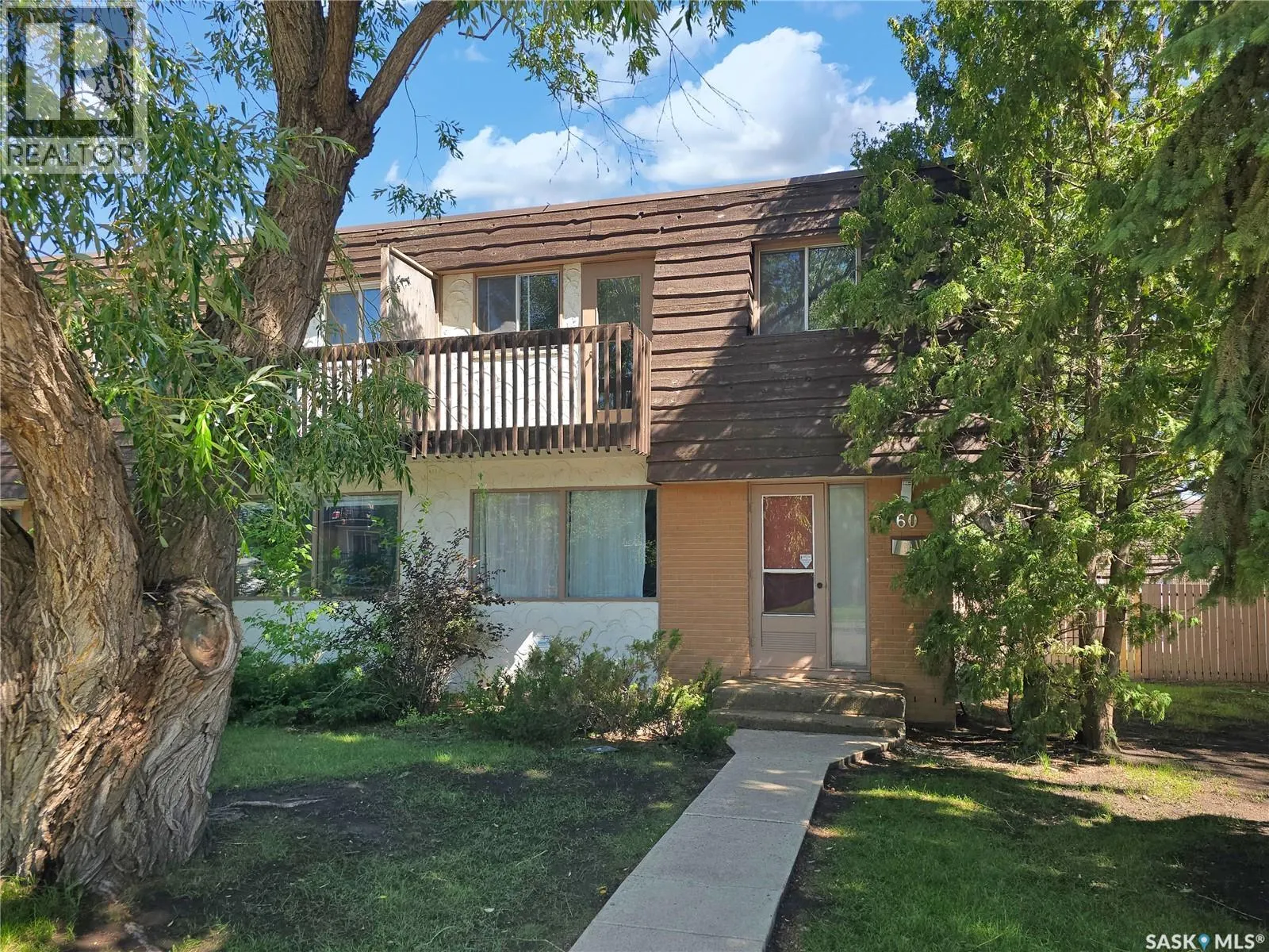 60 120 Acadia DRIVE