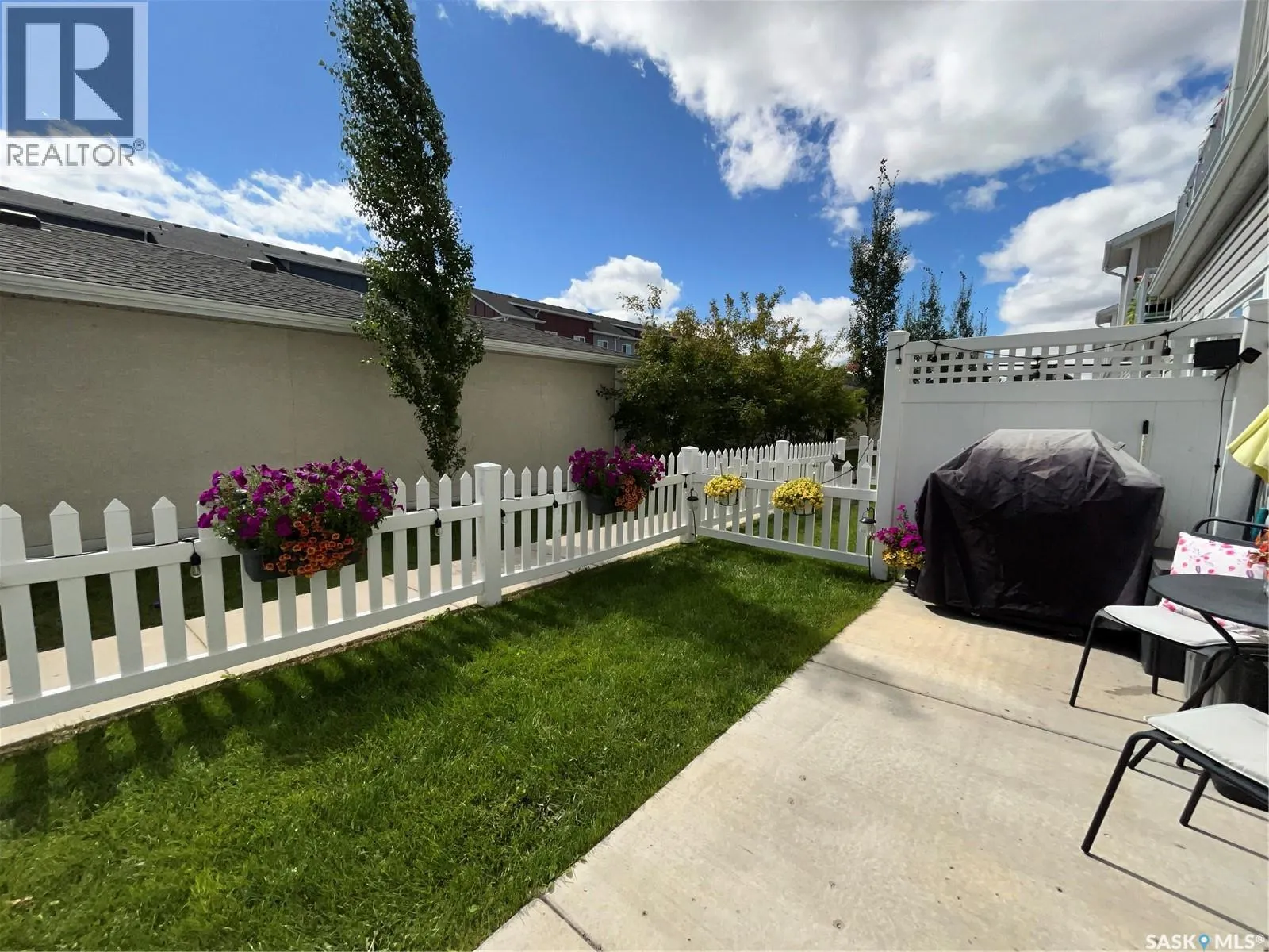 328 522 Cornish ROAD