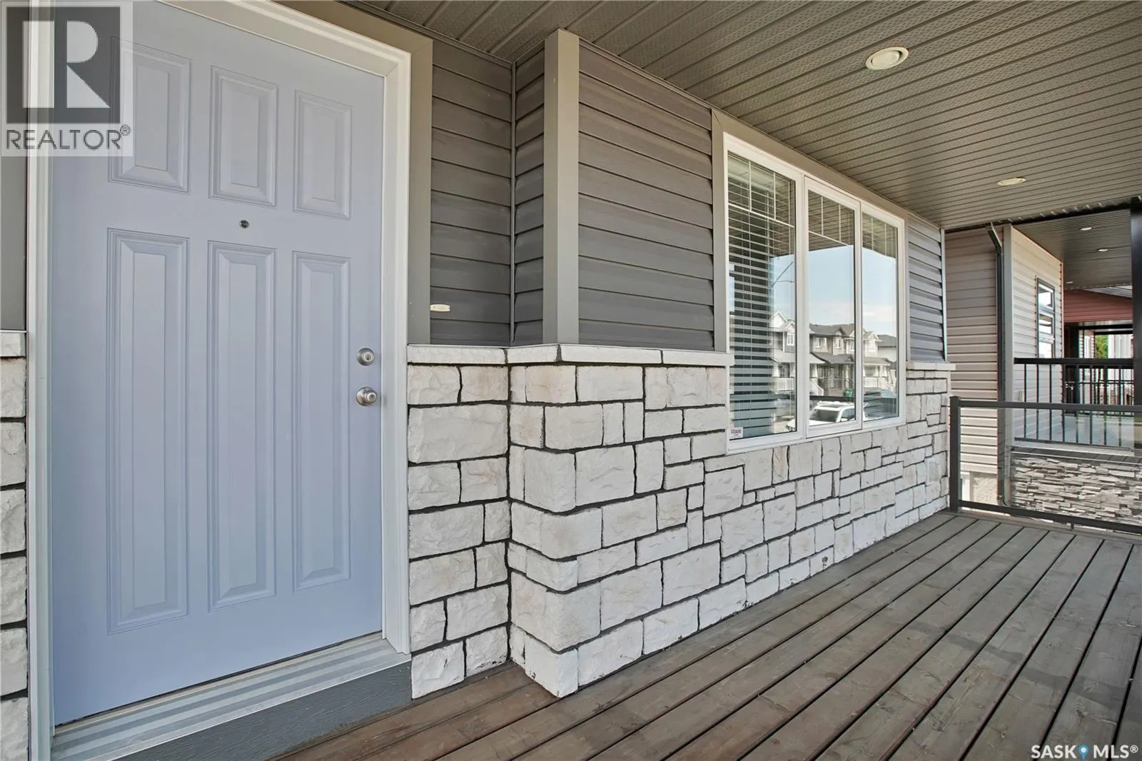 483 Kloppenburg STREET