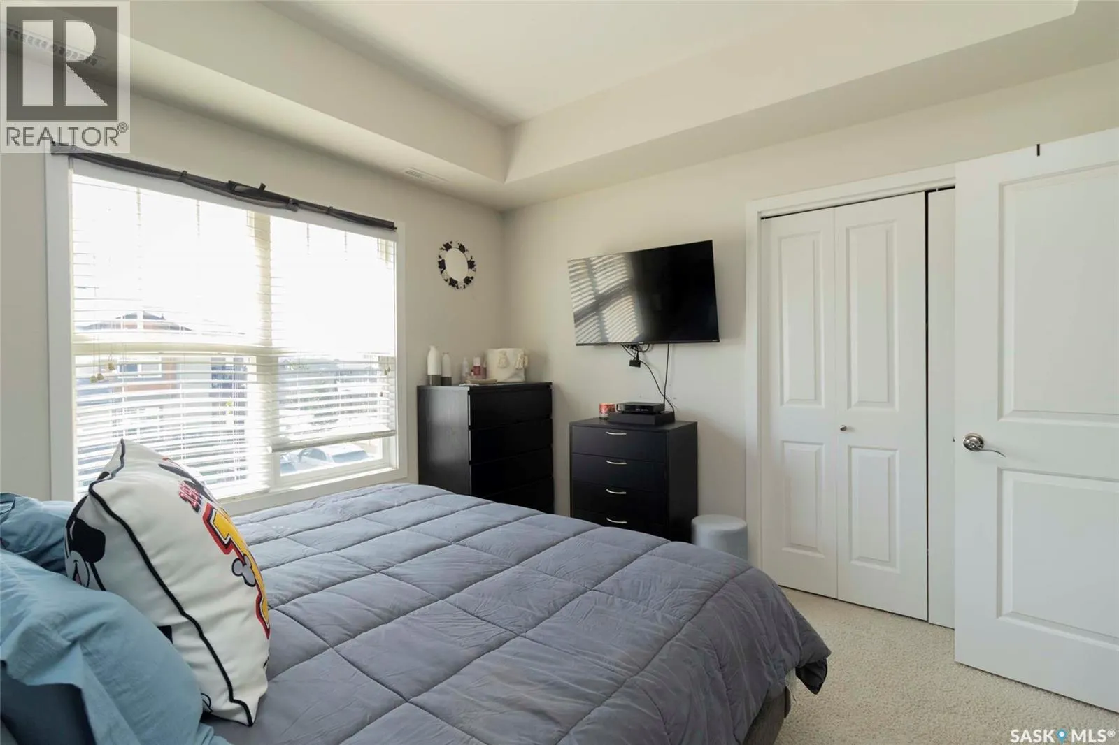 304 1015 Patrick CRESCENT