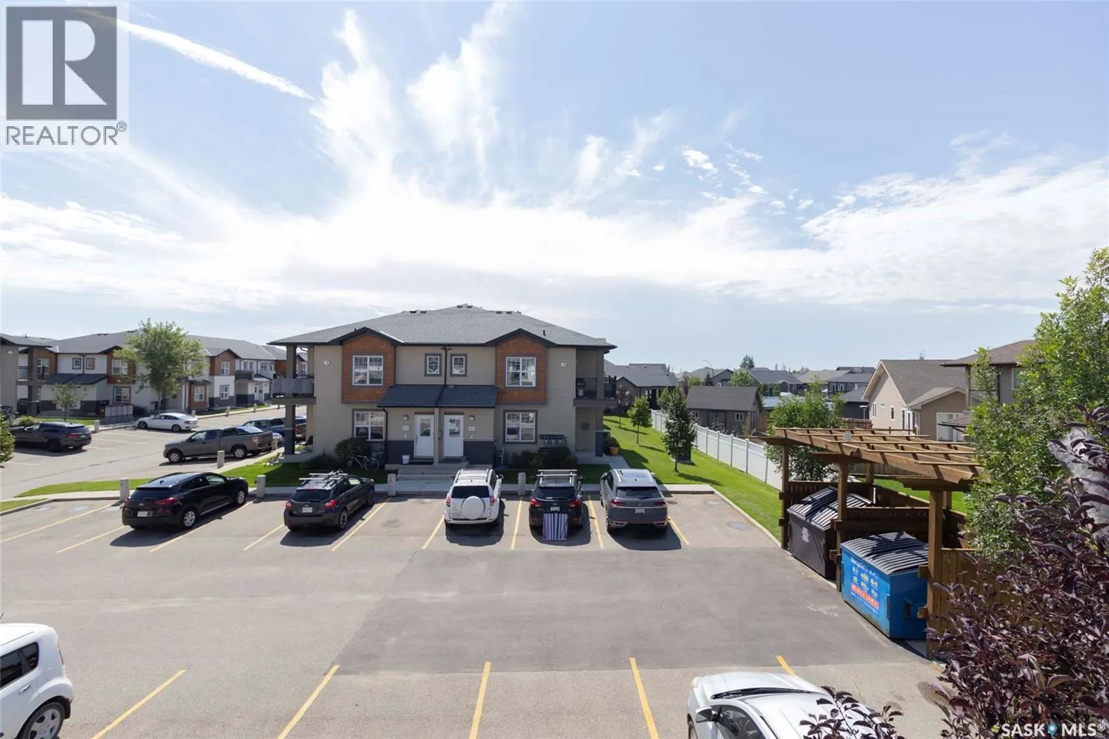 304 1015 Patrick CRESCENT