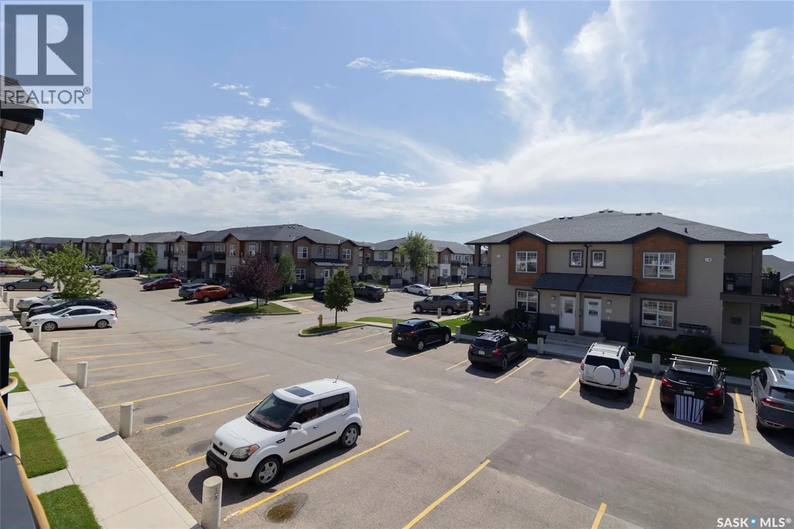 304 1015 Patrick CRESCENT