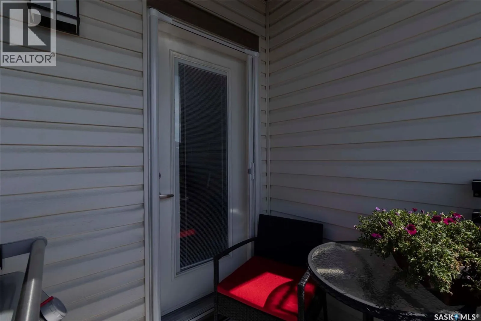 304 1015 Patrick CRESCENT