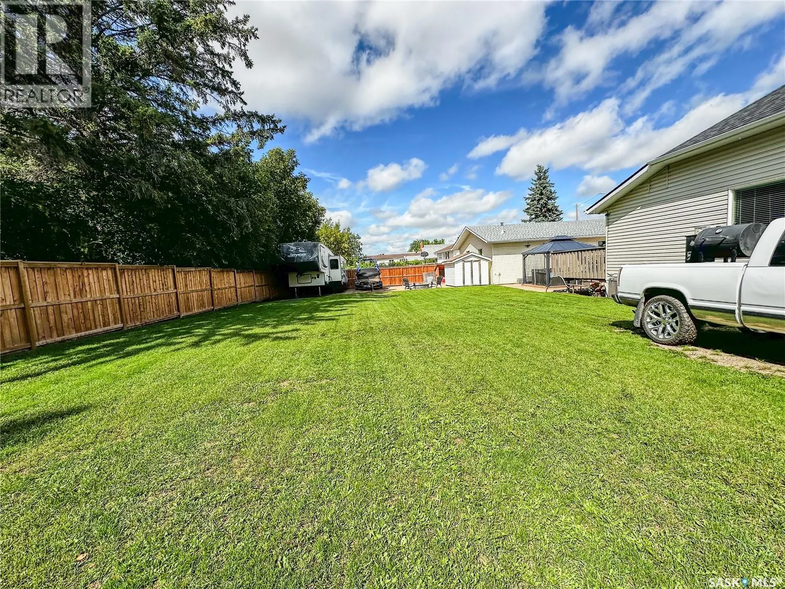 87 Collacott STREET W