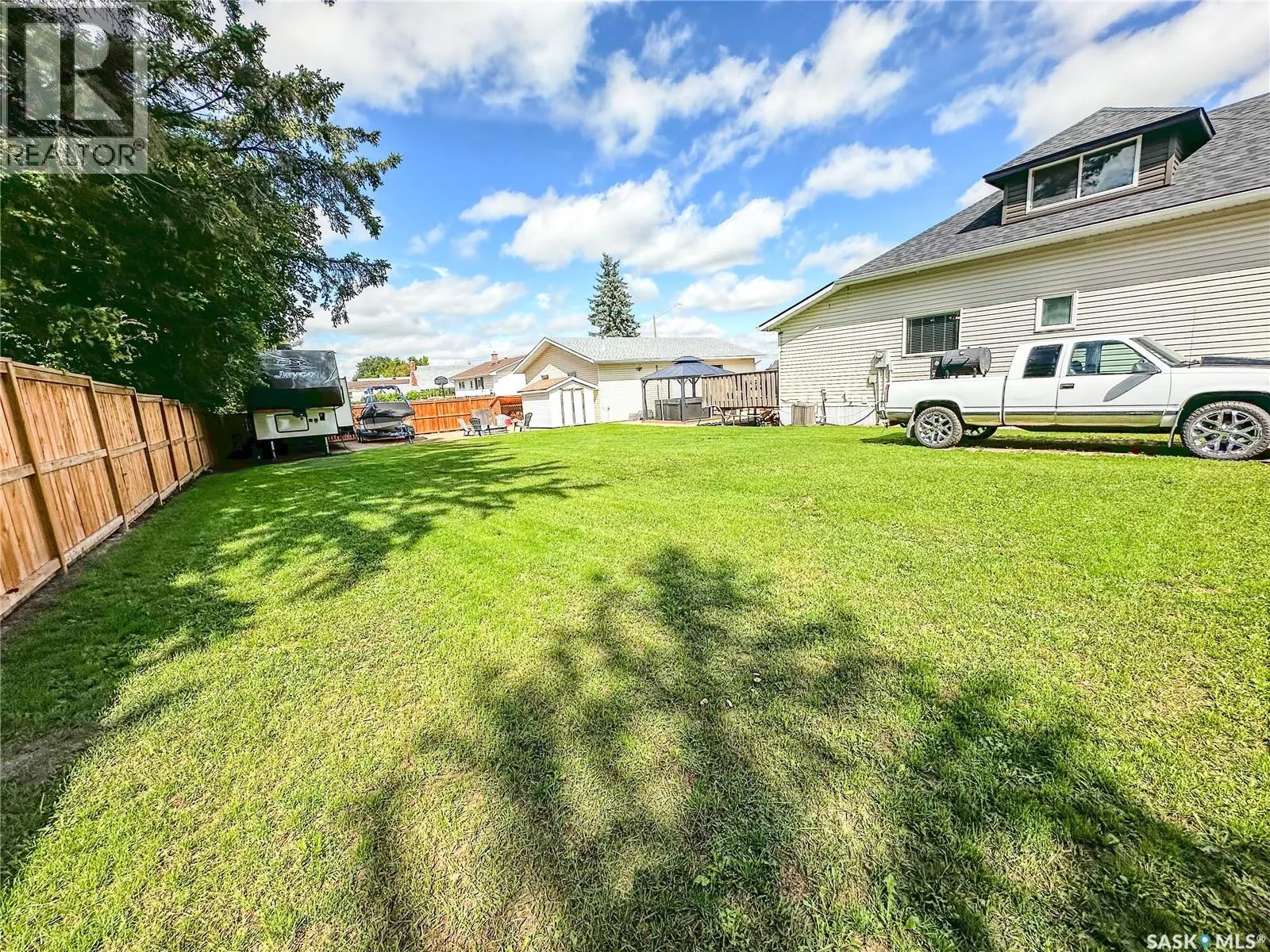 87 Collacott STREET W