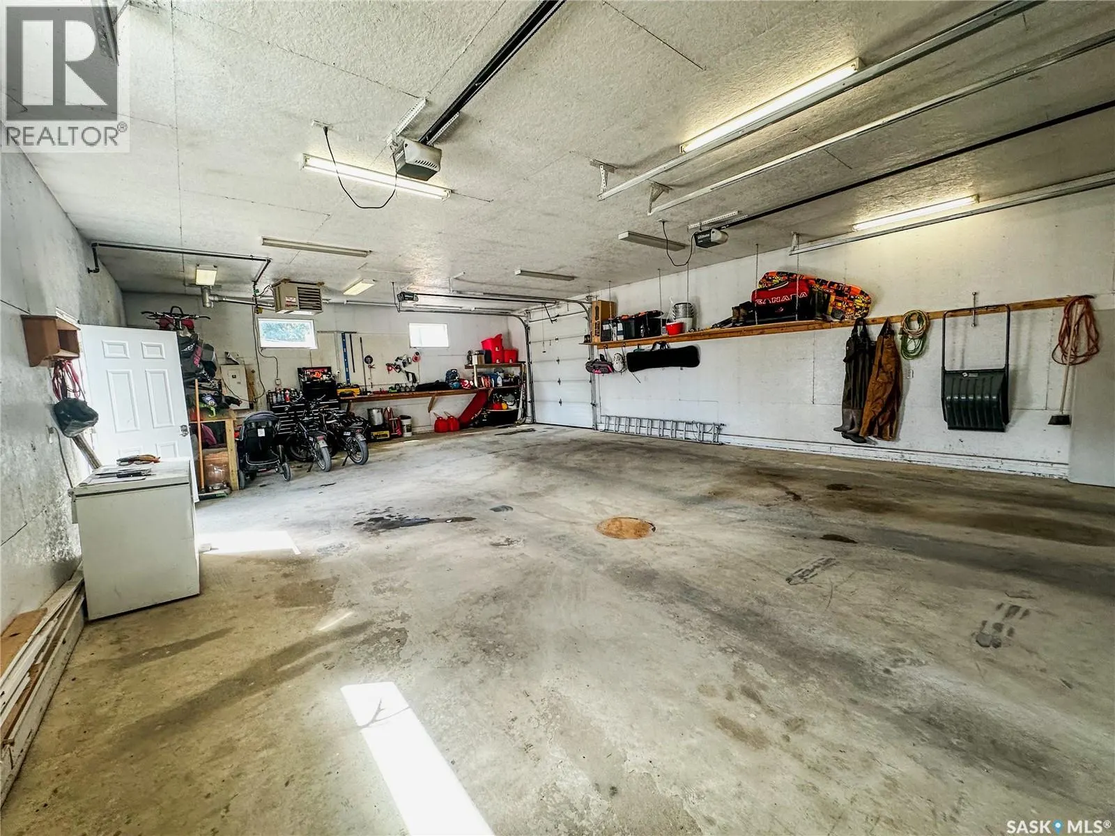 87 Collacott STREET W