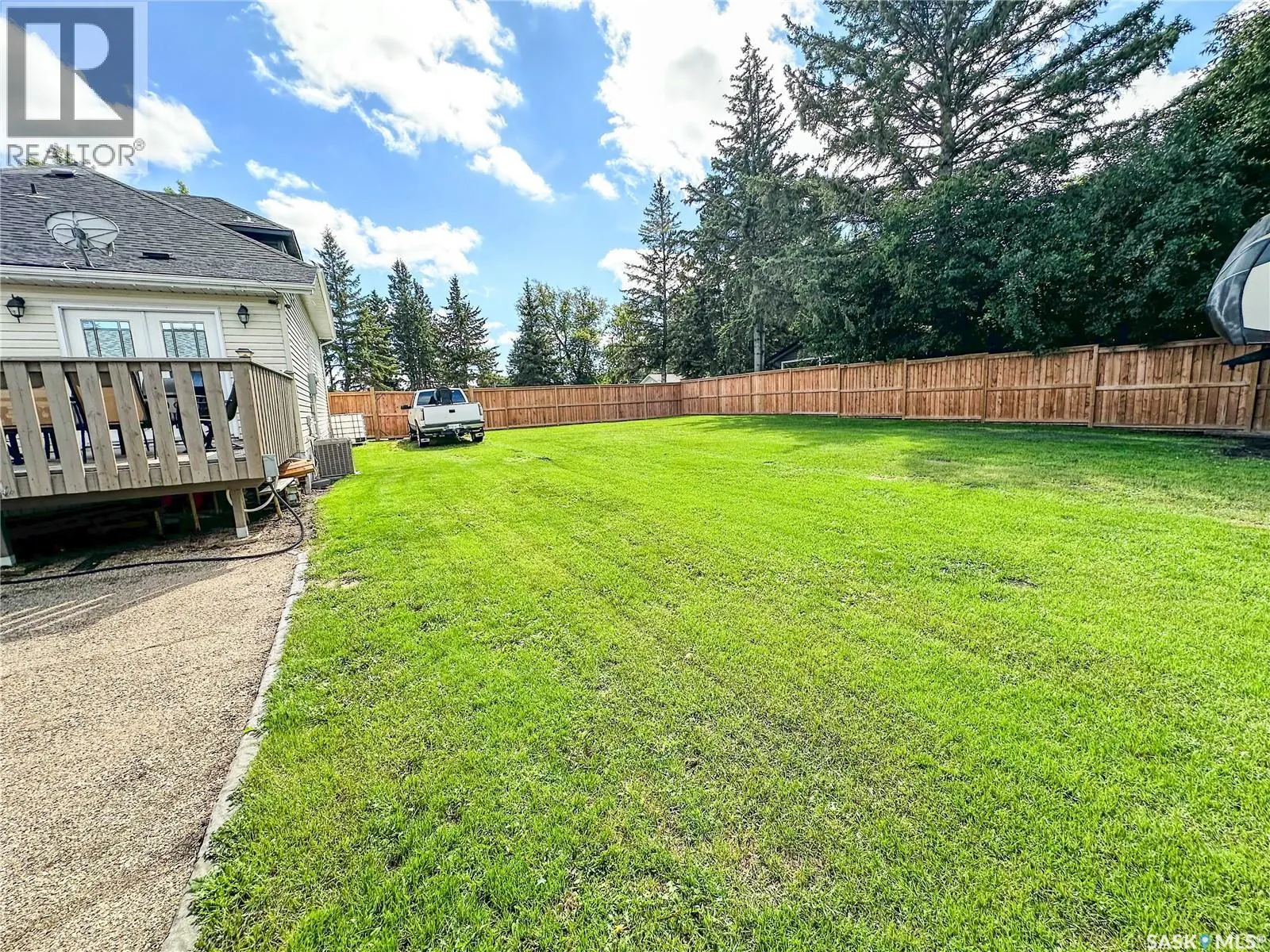 87 Collacott STREET W