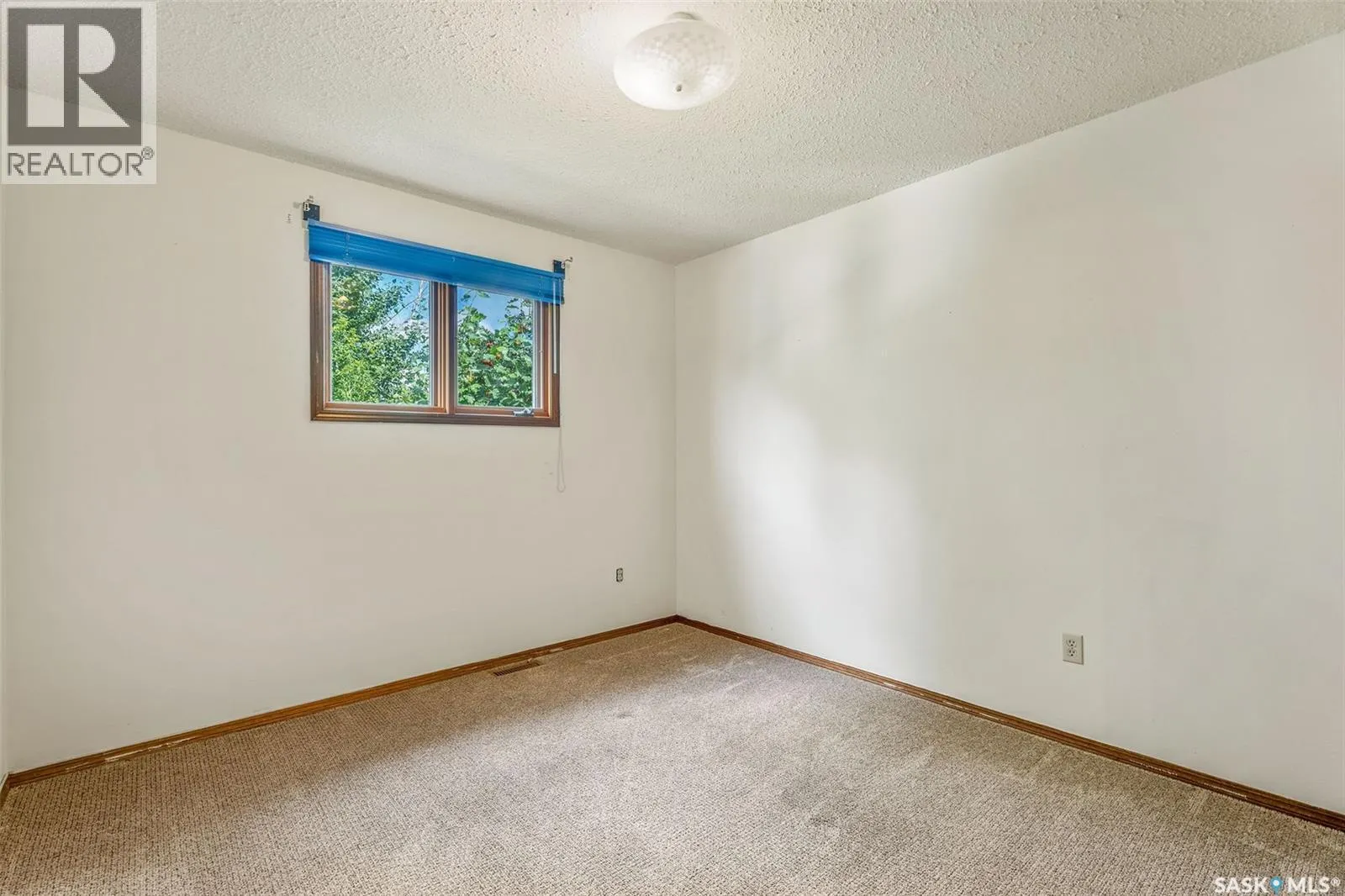 1628 Barton DRIVE
