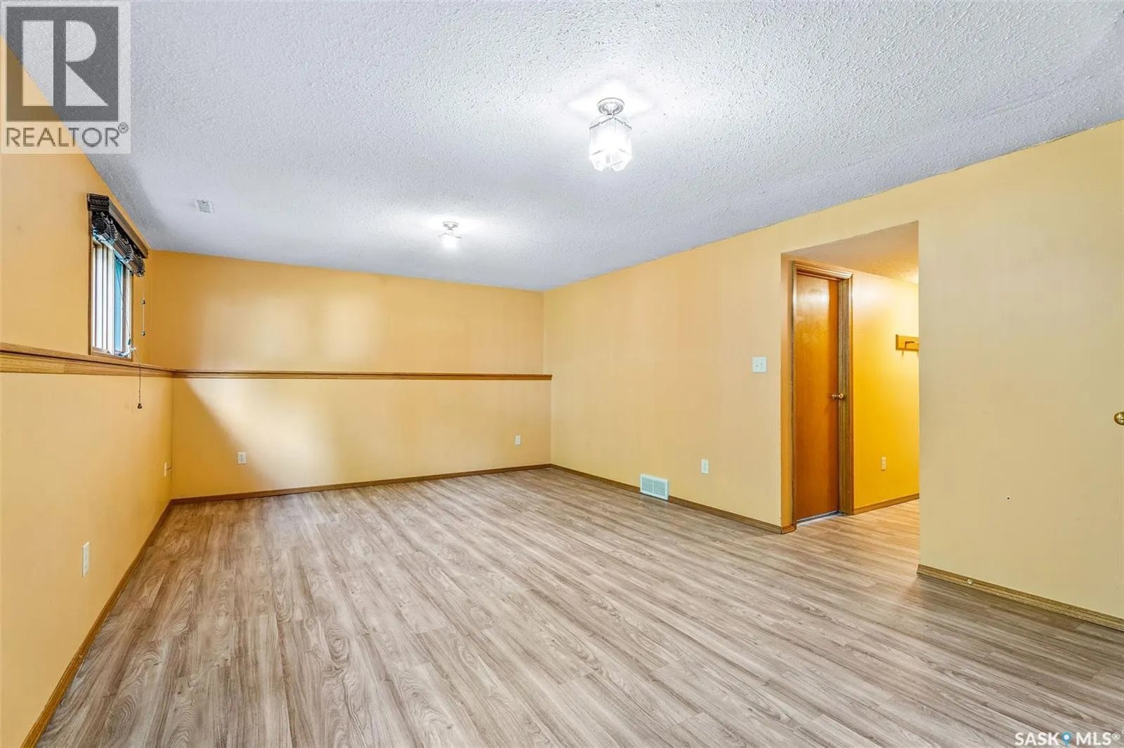 1628 Barton DRIVE