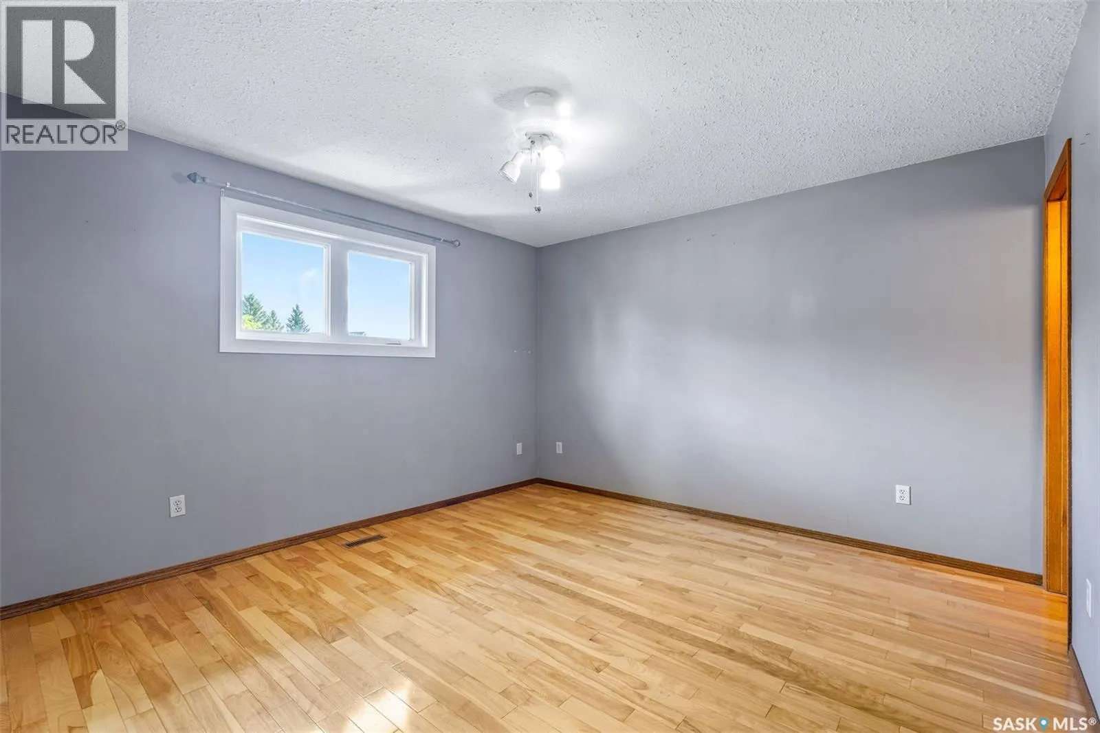 1628 Barton DRIVE