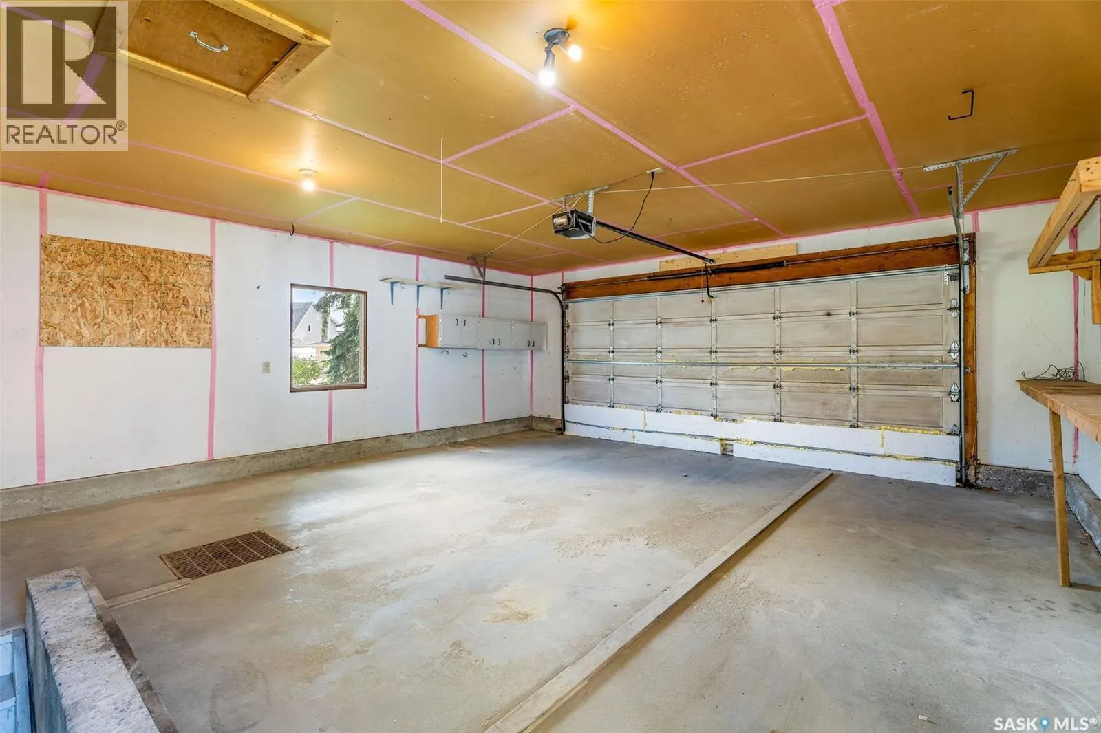 1628 Barton DRIVE