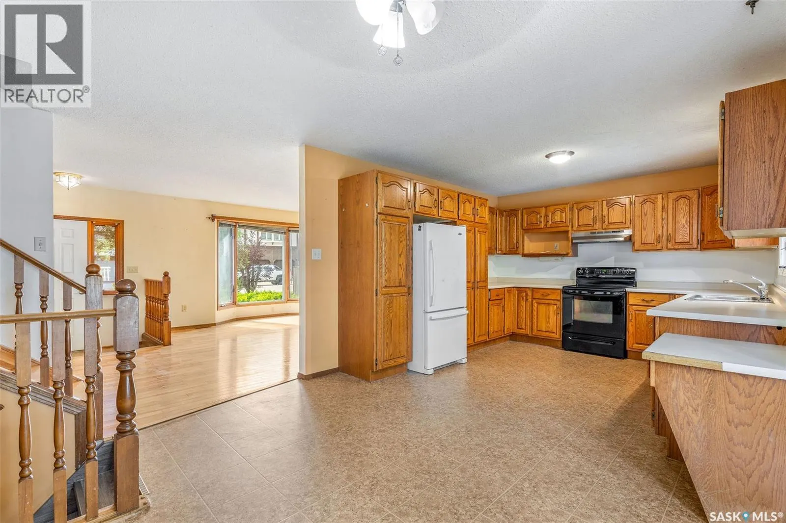 1628 Barton DRIVE