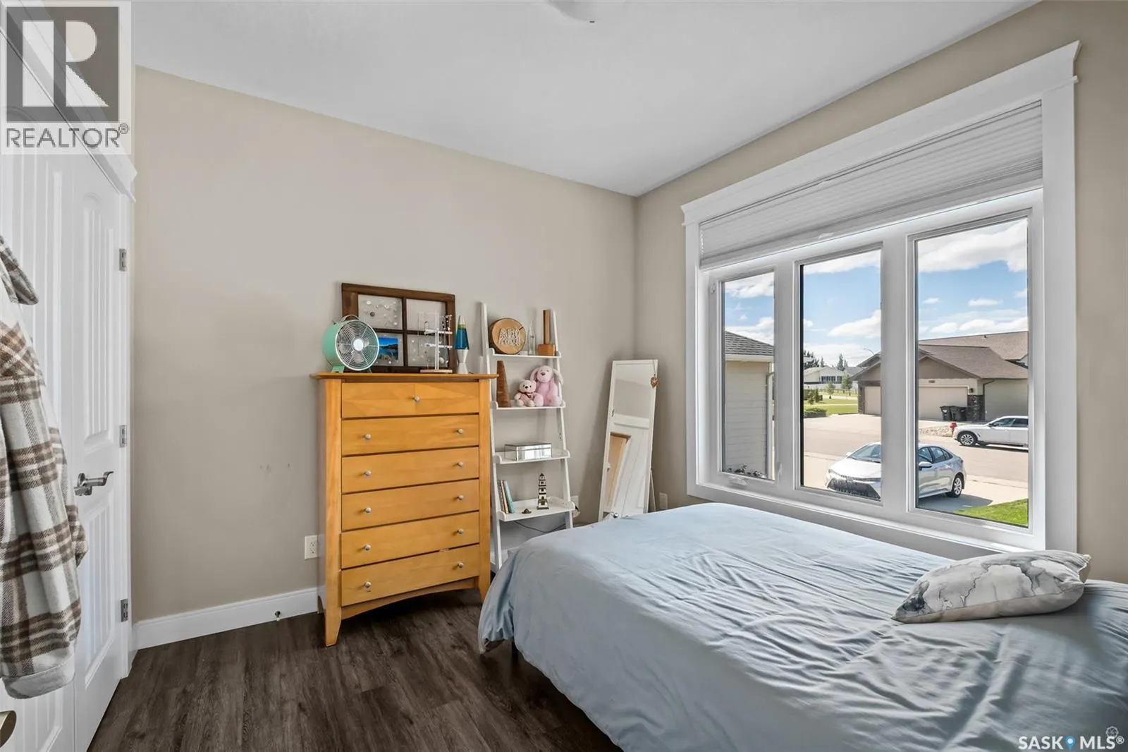 28 Smiley DRIVE