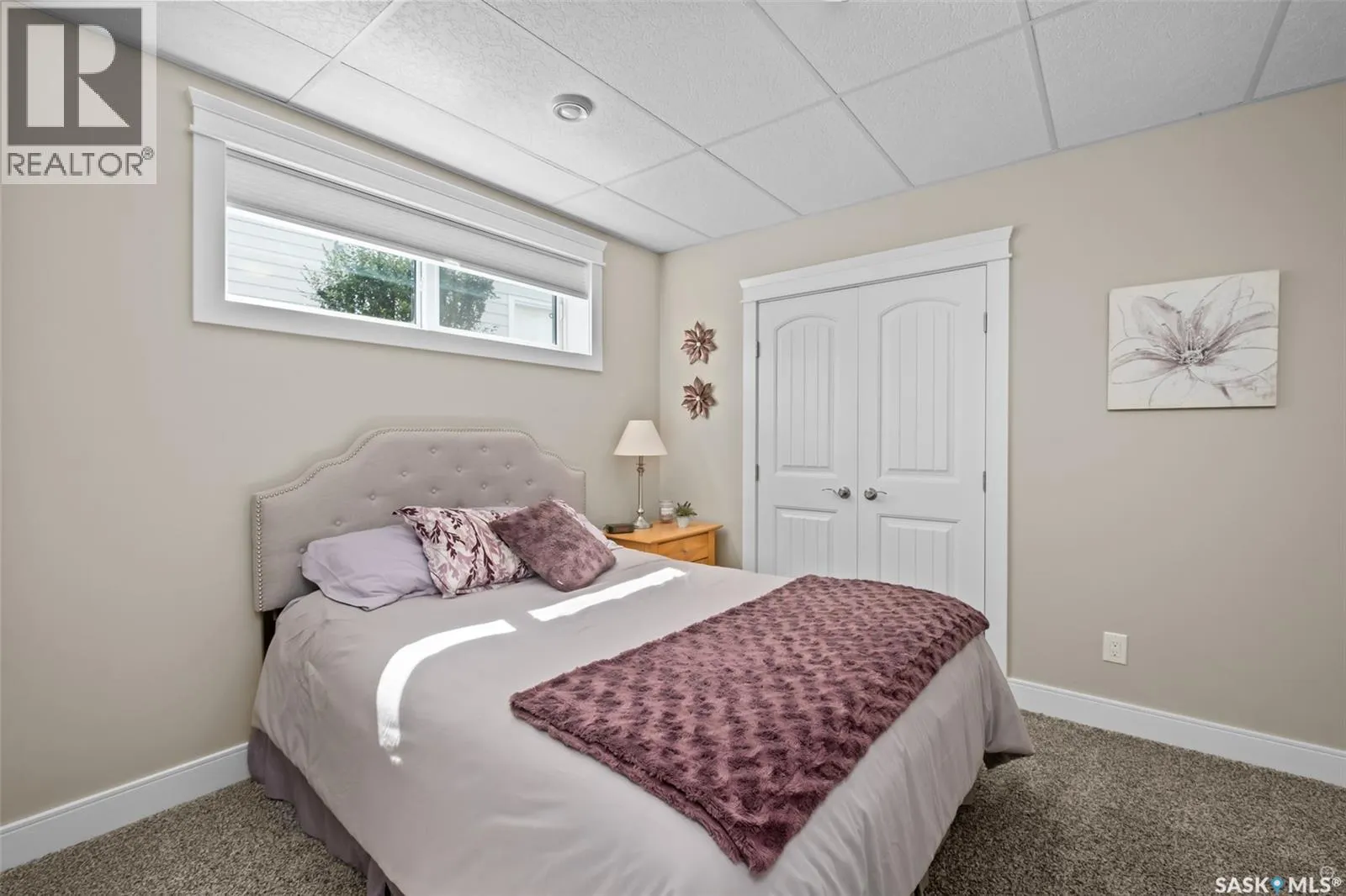 28 Smiley DRIVE