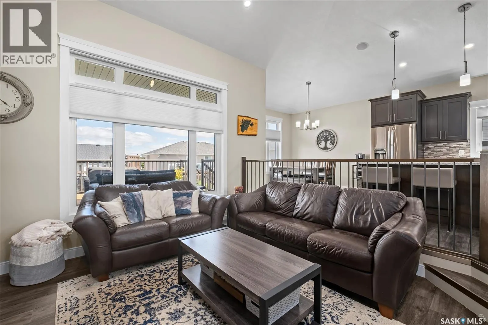 28 Smiley DRIVE