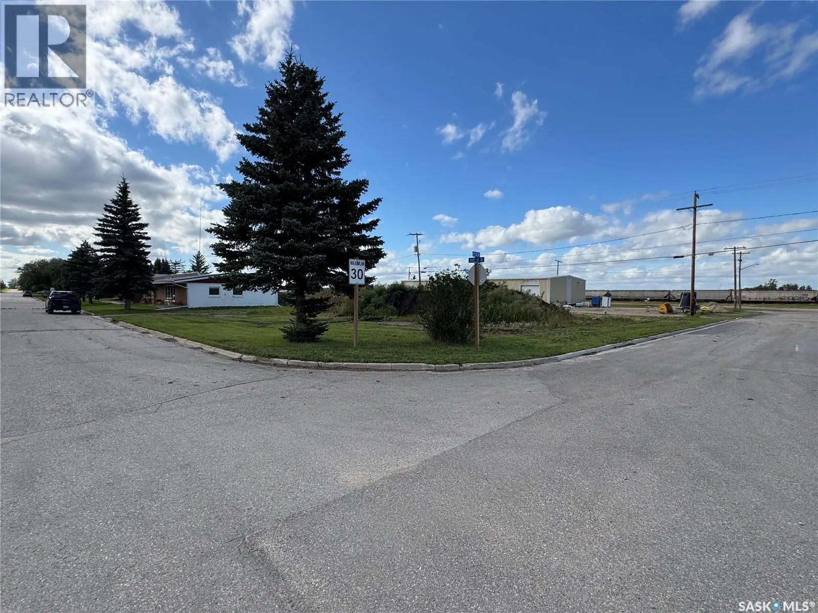 306 B AVENUE W
