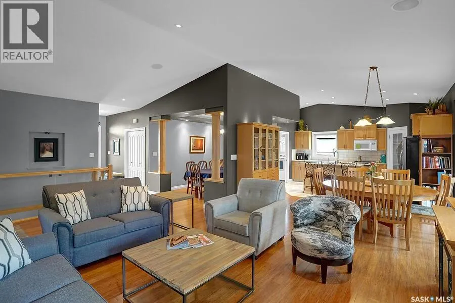 26 Fernwood BAY