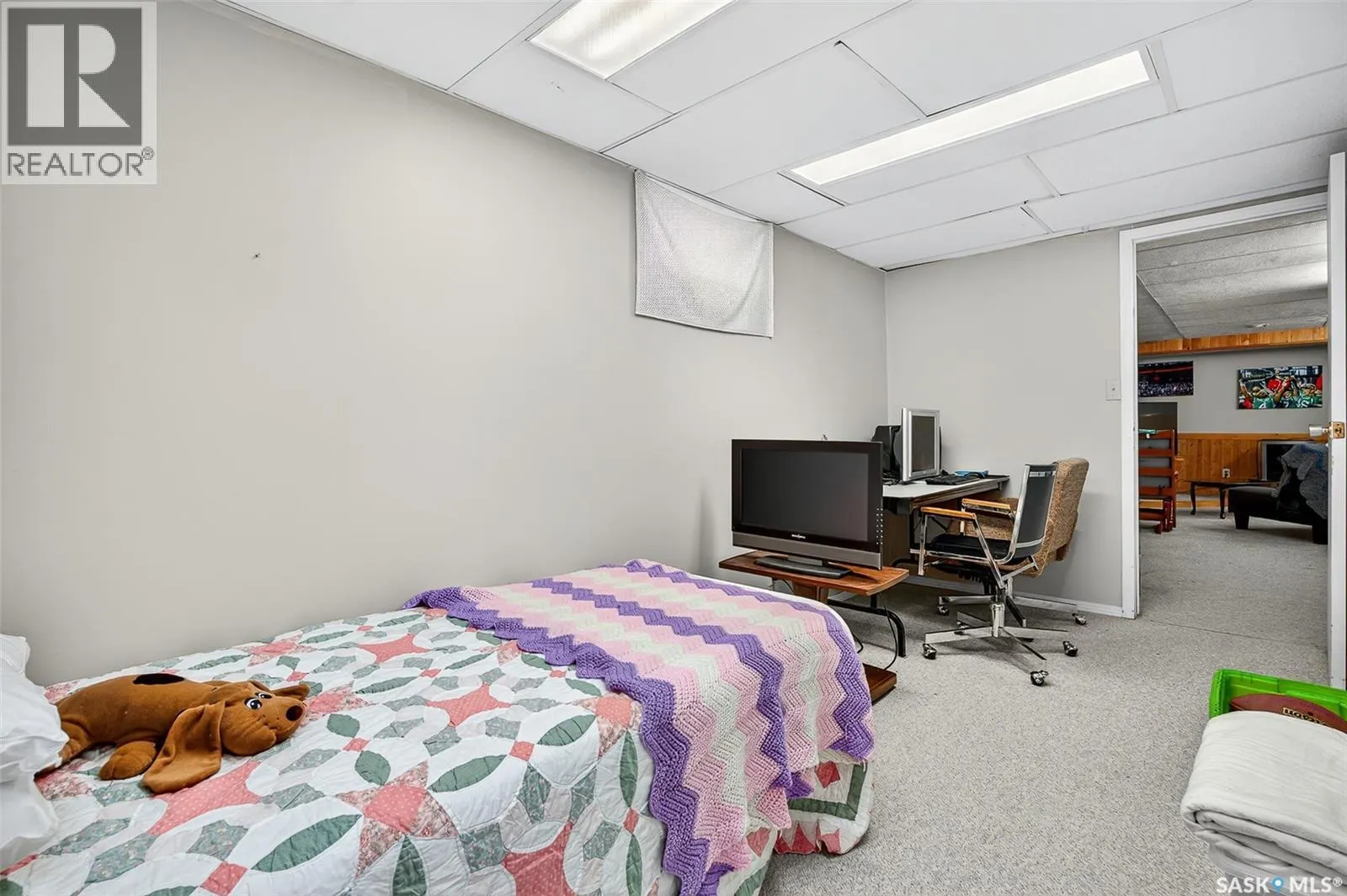 1345 Queen CRESCENT