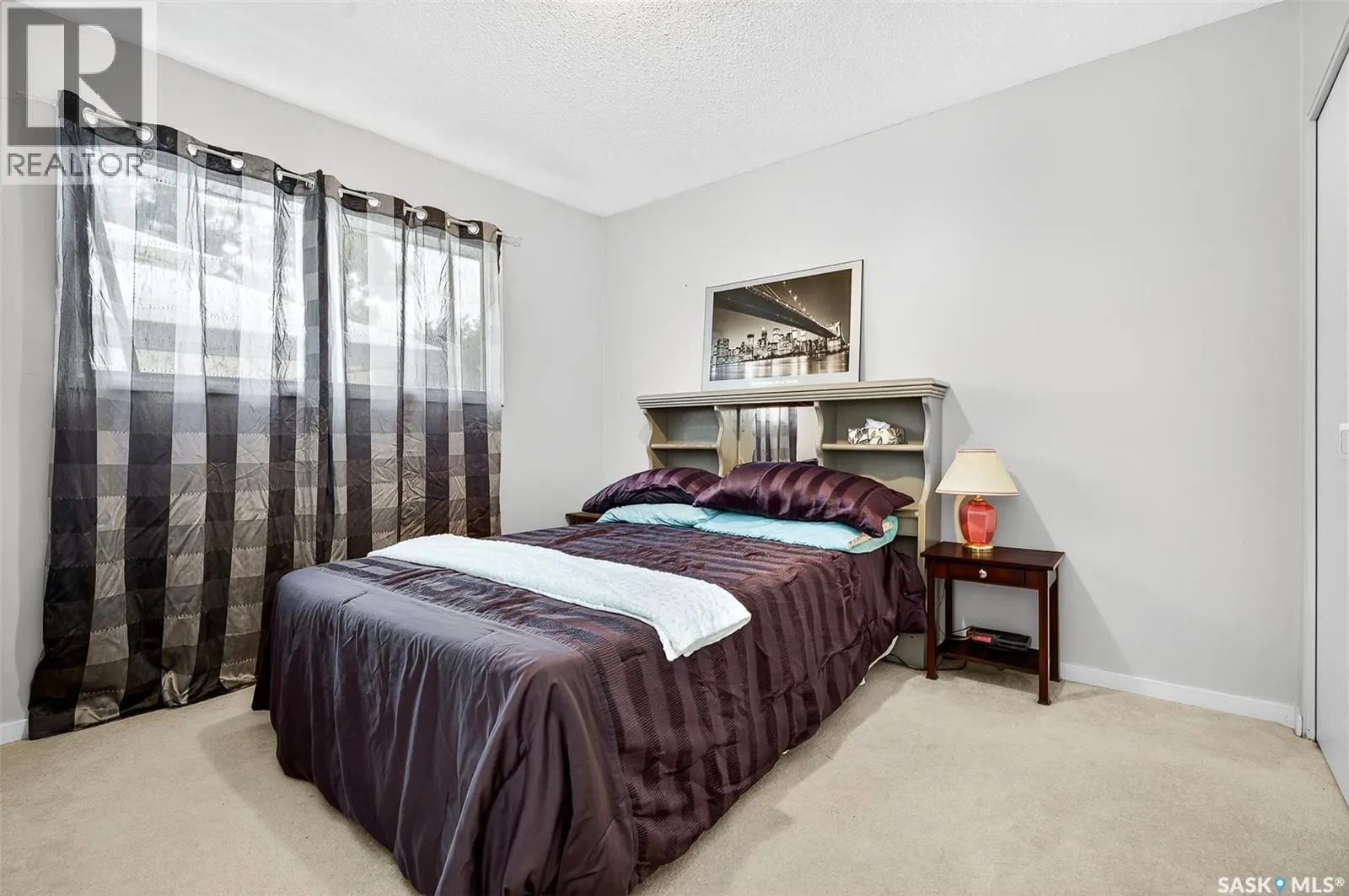 1345 Queen CRESCENT