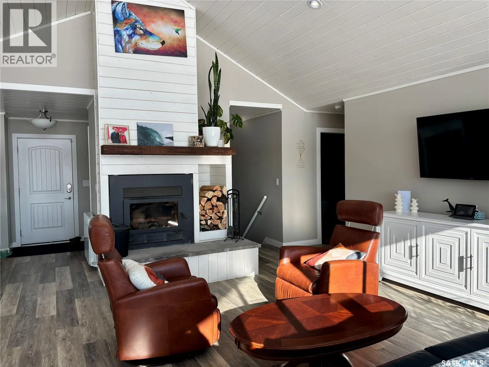 14 Crescent Bay ROAD