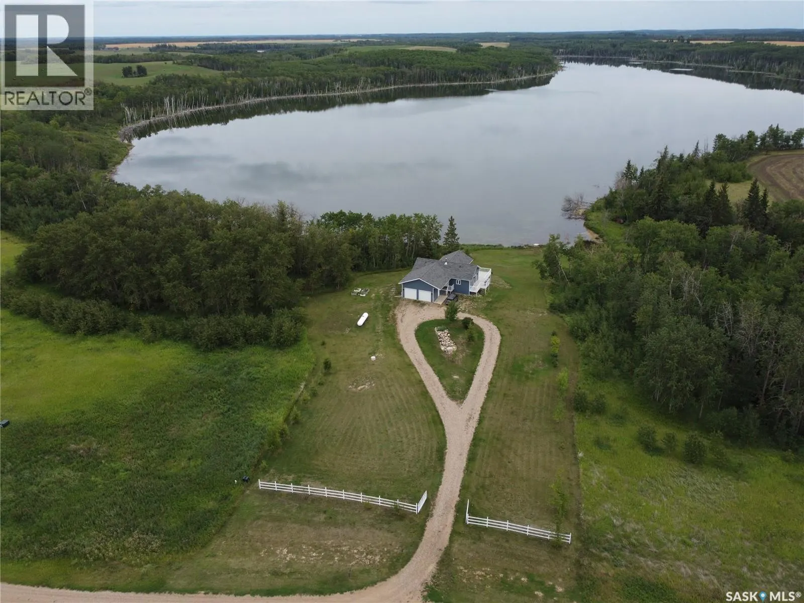 14 Crescent Bay ROAD
