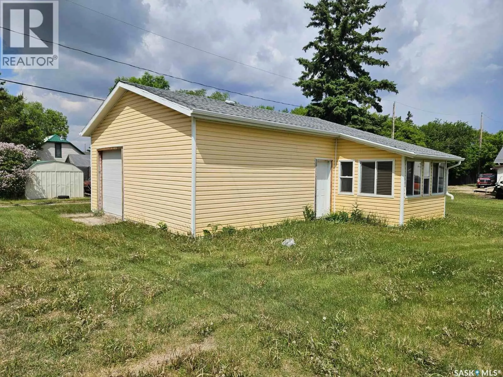603 Buffer AVENUE