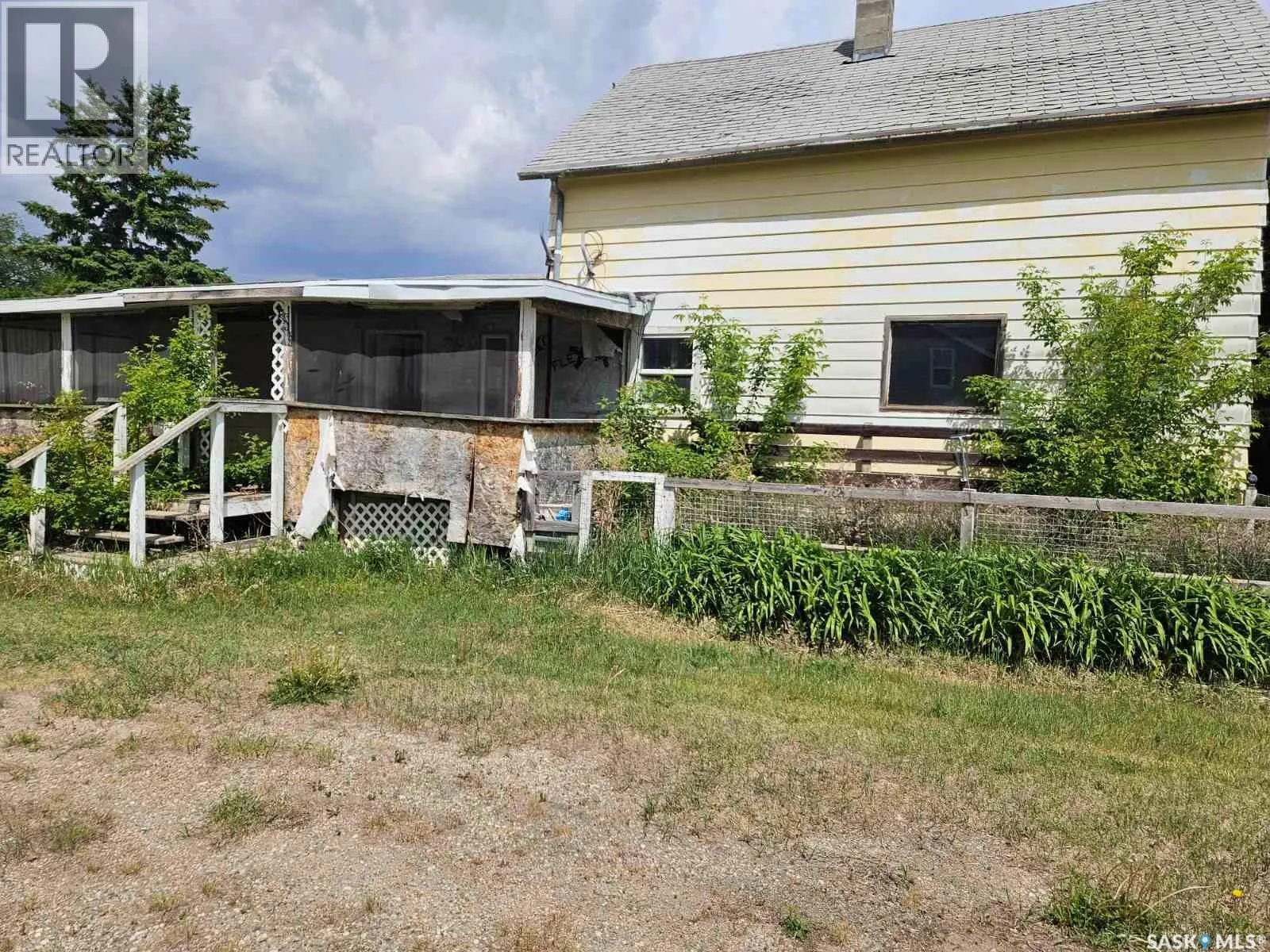 603 Buffer AVENUE