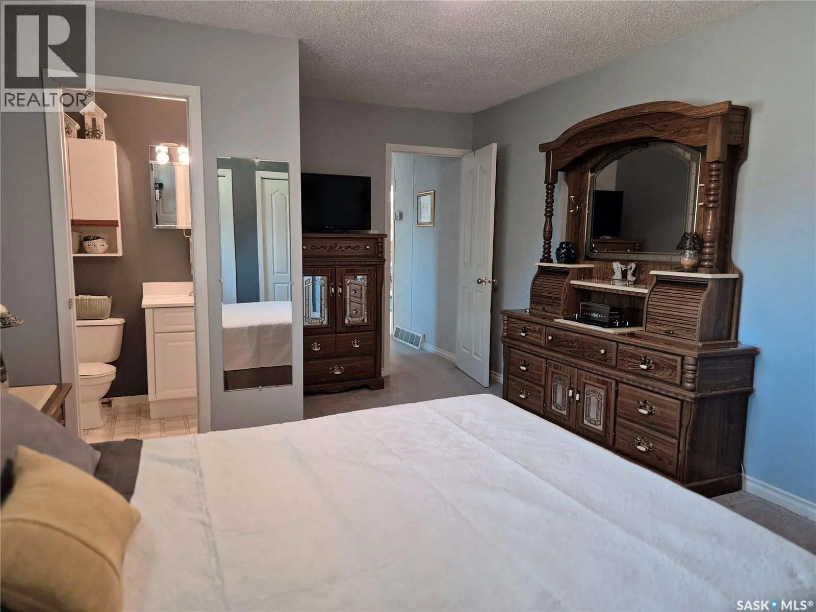 Gader Acreage