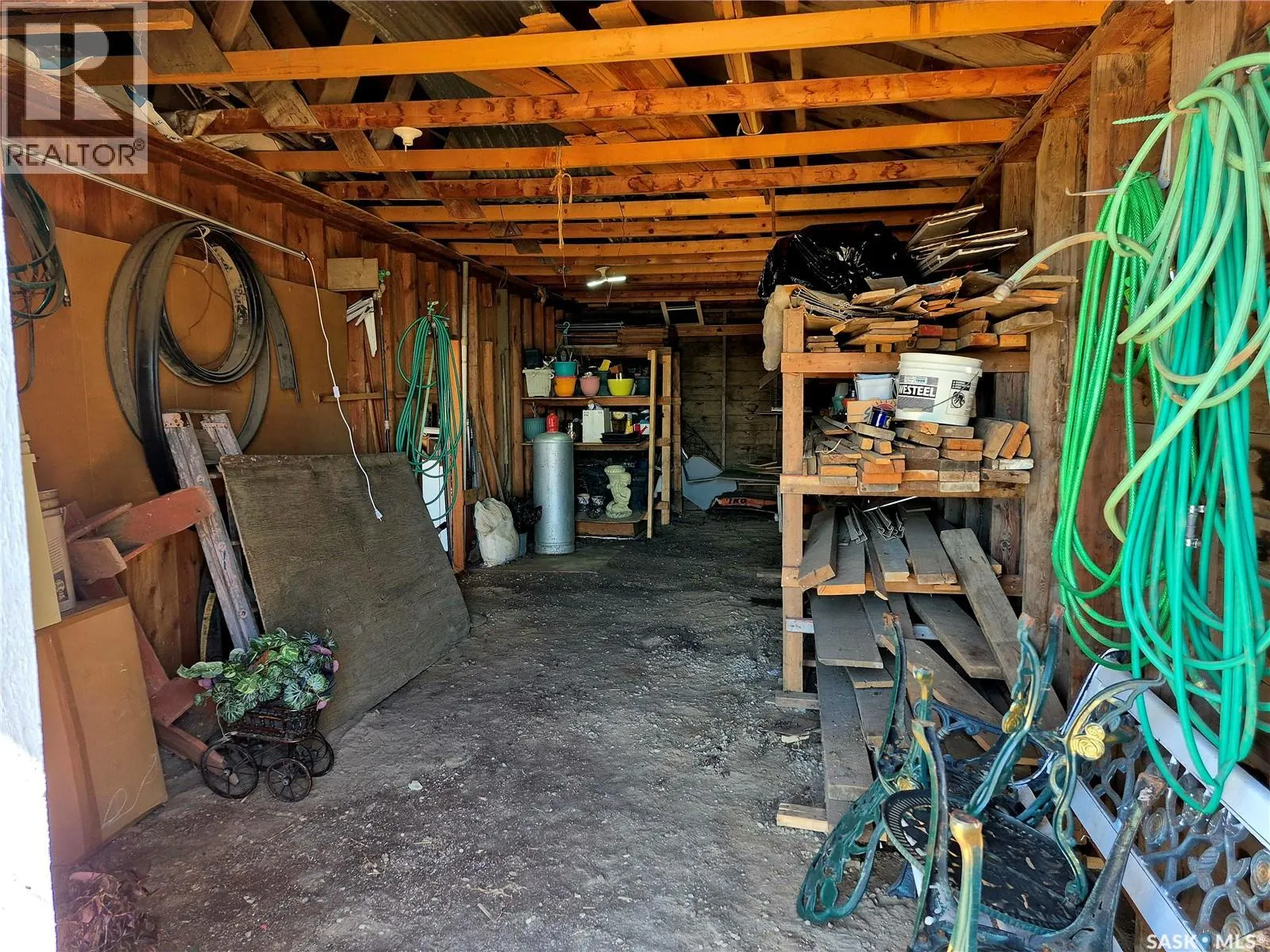 Gader Acreage