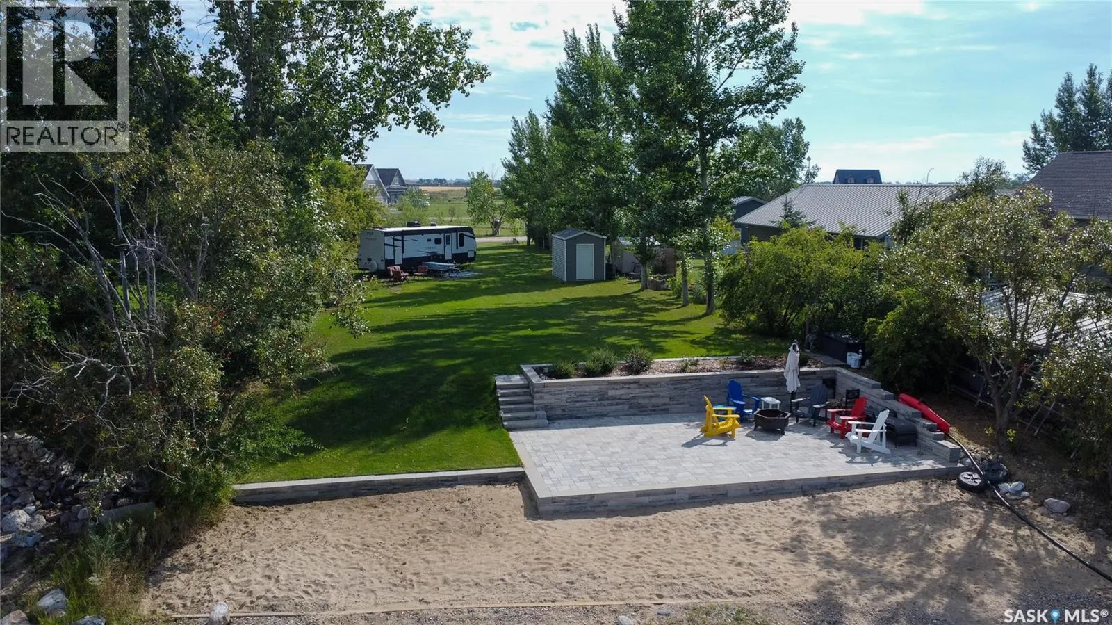 80 Gordon DRIVE