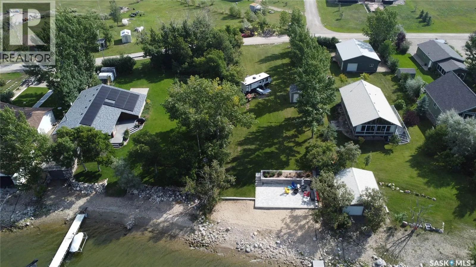 80 Gordon DRIVE