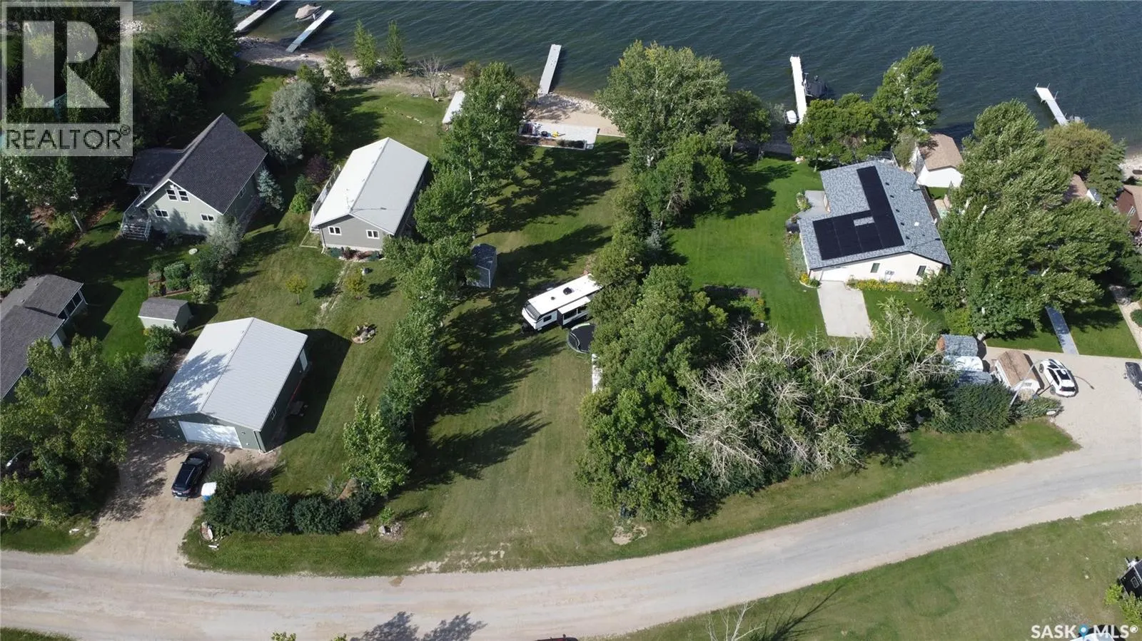 80 Gordon DRIVE