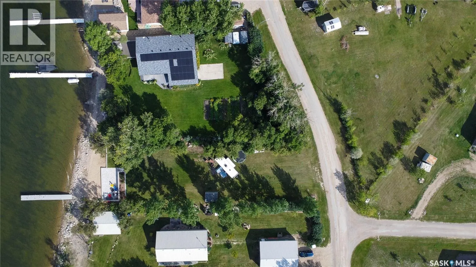 80 Gordon DRIVE