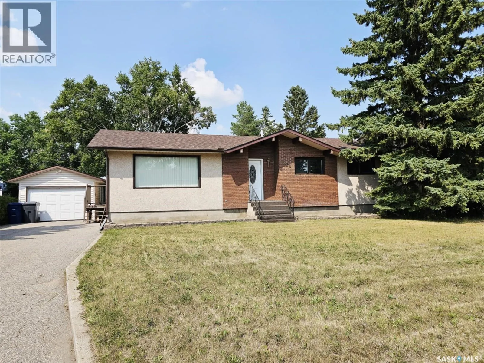206 George CRESCENT