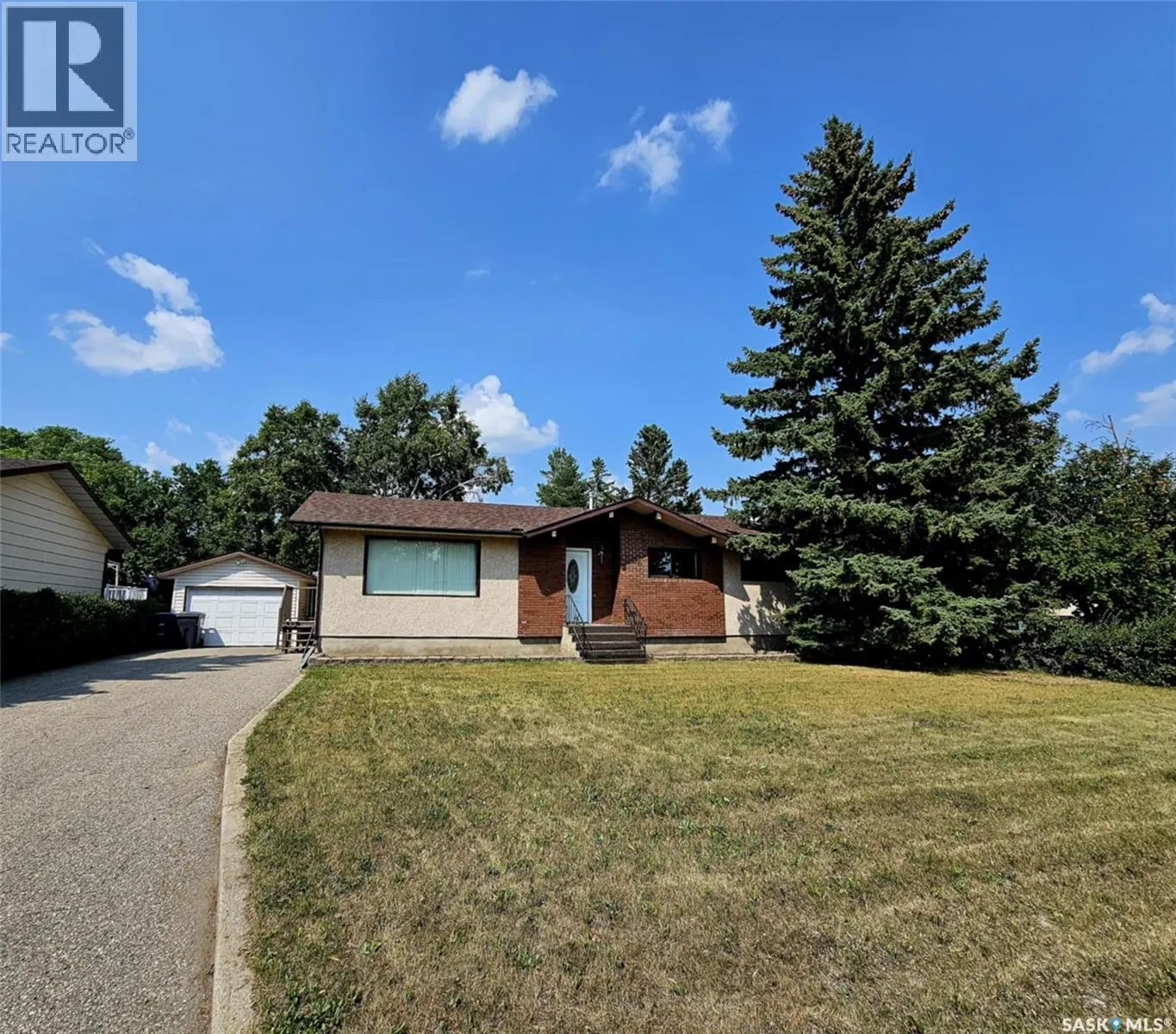 206 George CRESCENT