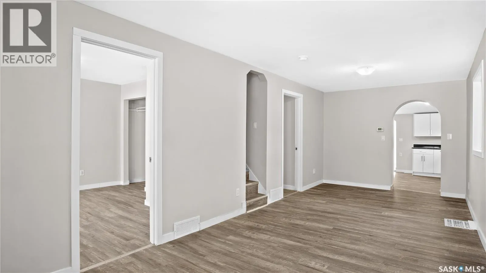 113 109th STREET E