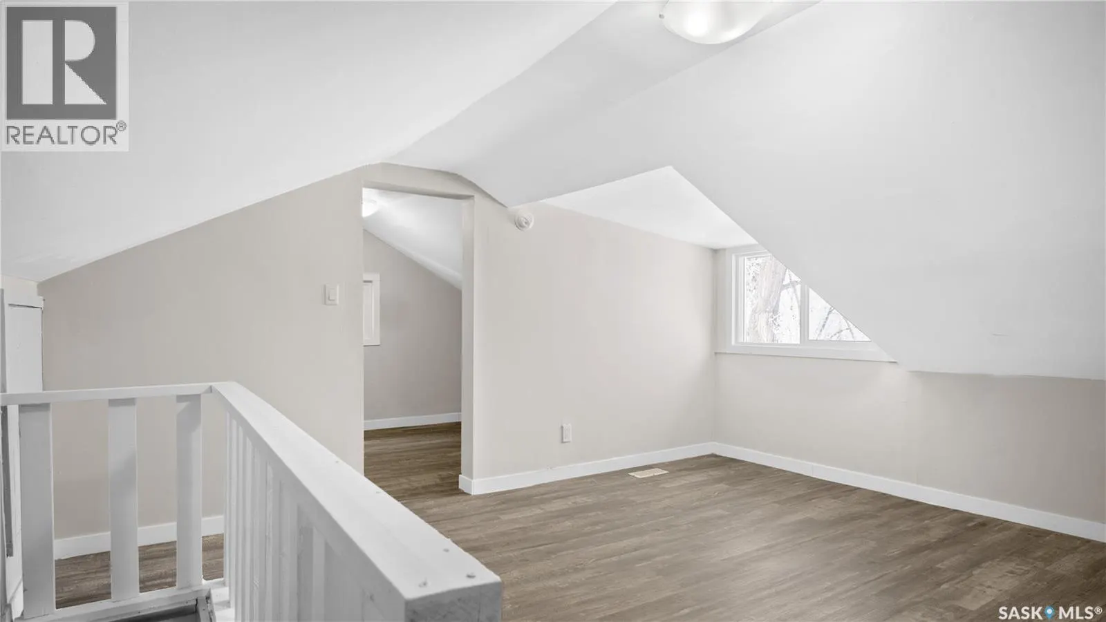 113 109th STREET E