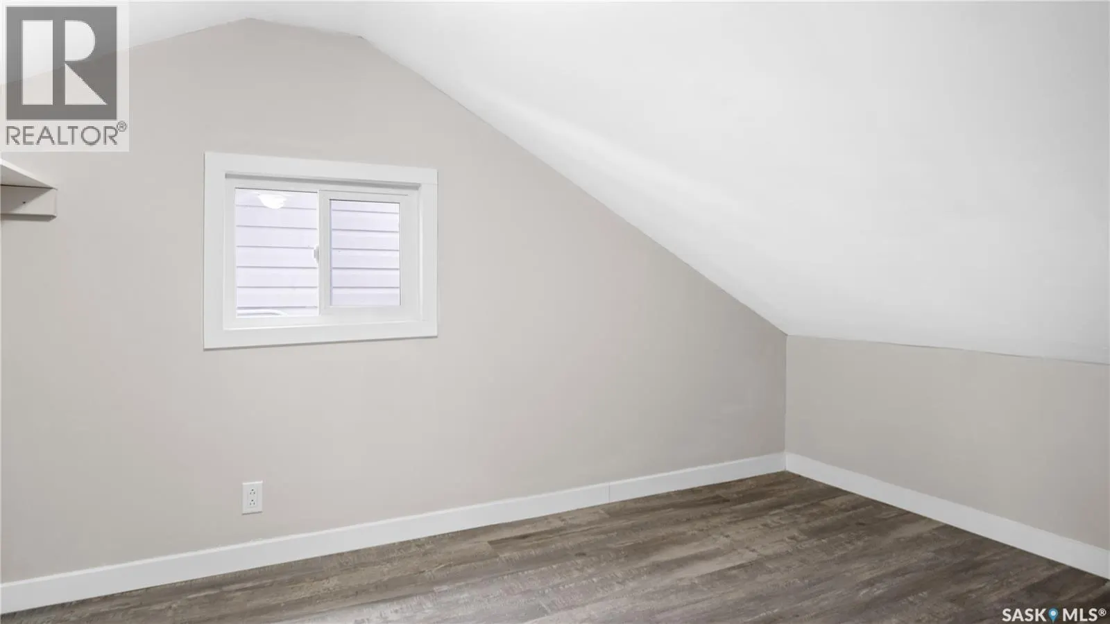 113 109th STREET E