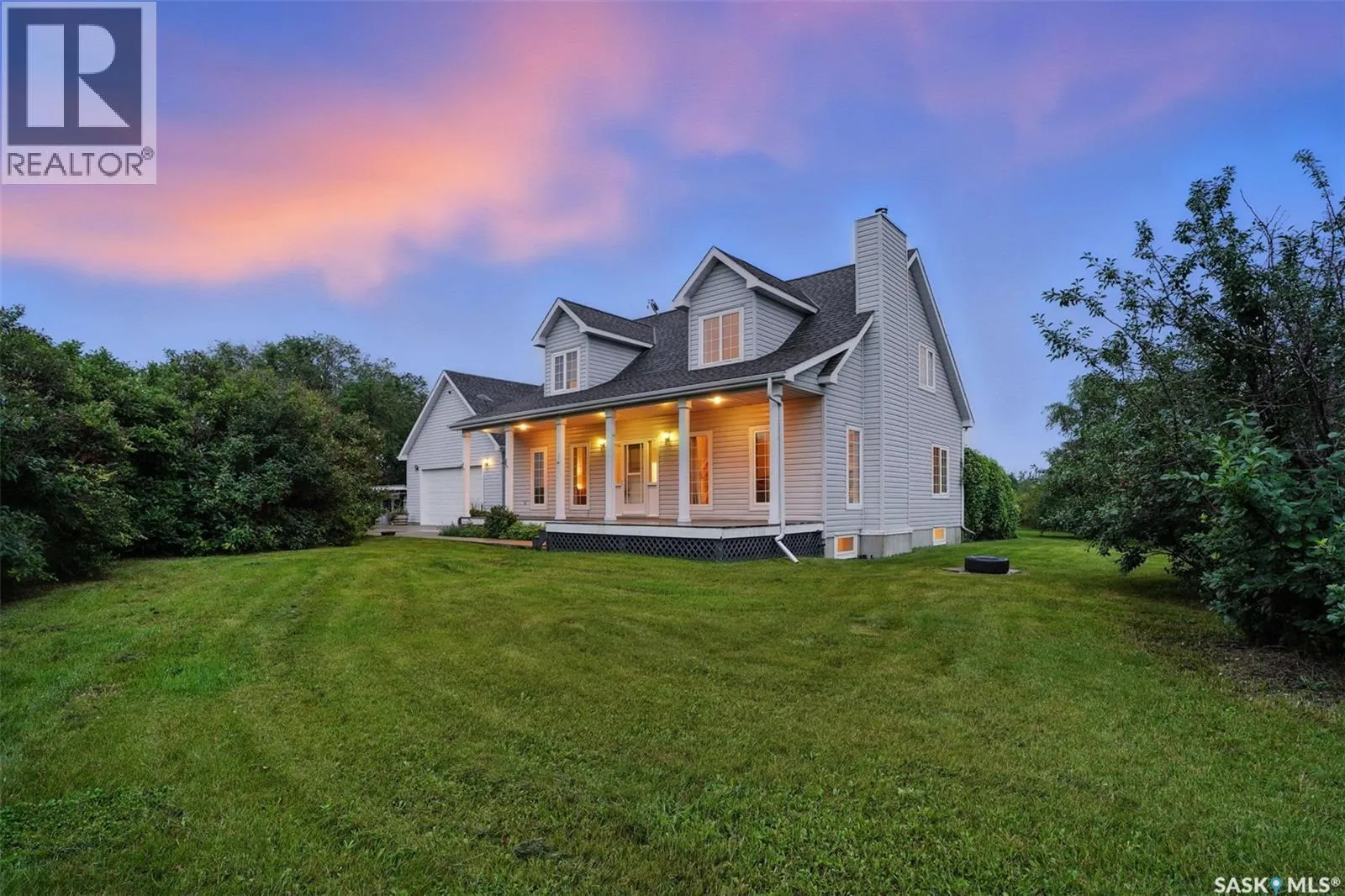Mackenzie Dyck Acreage