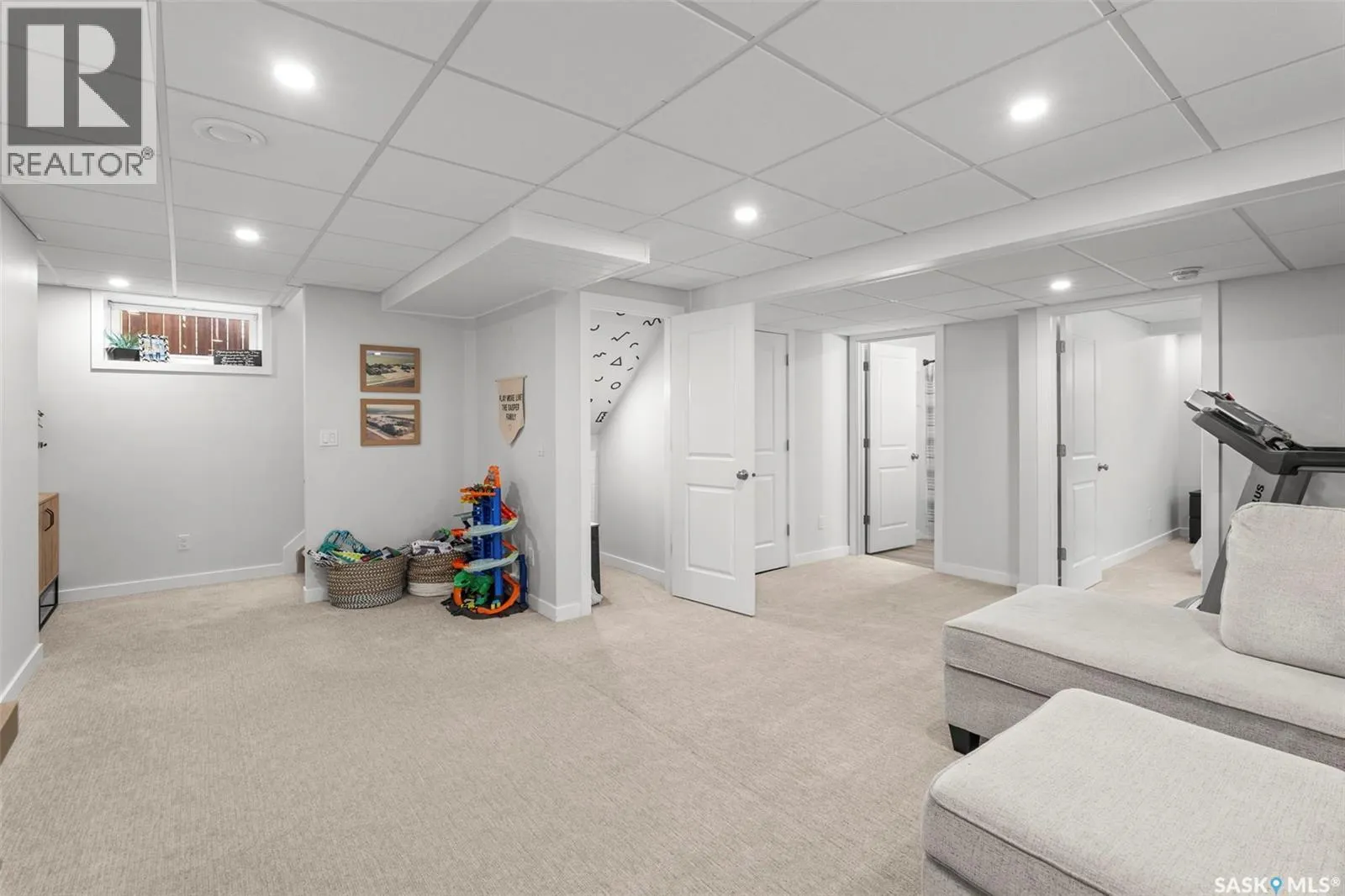 331 Langlois WAY