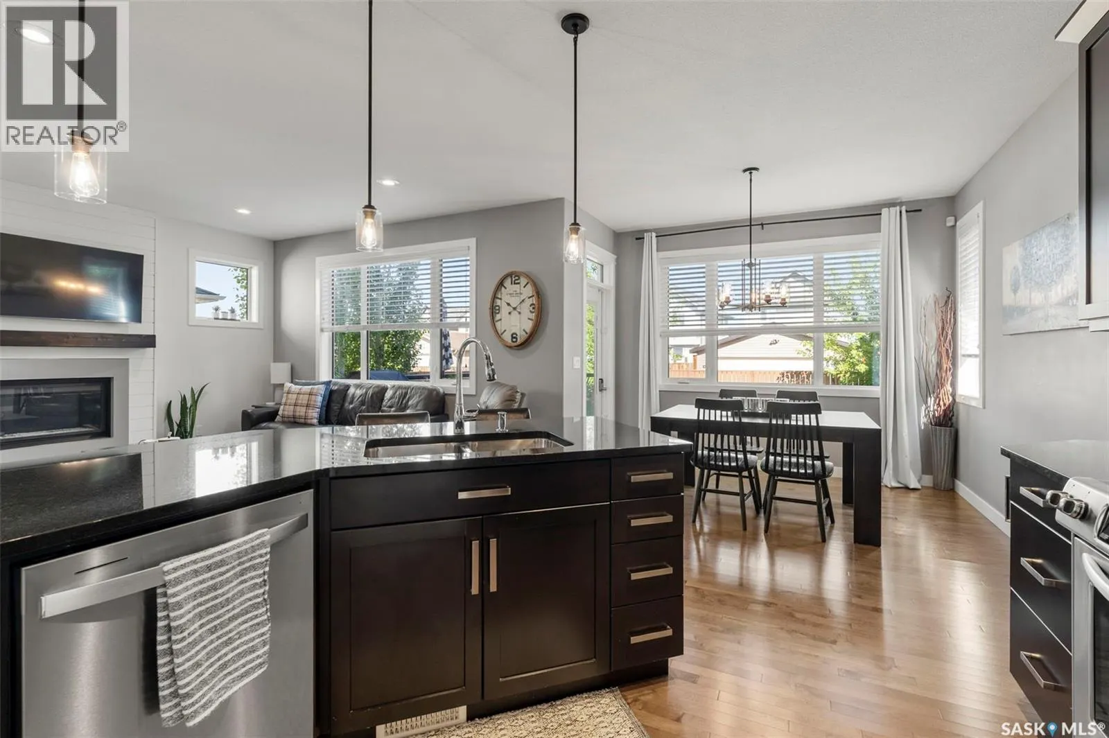 331 Langlois WAY
