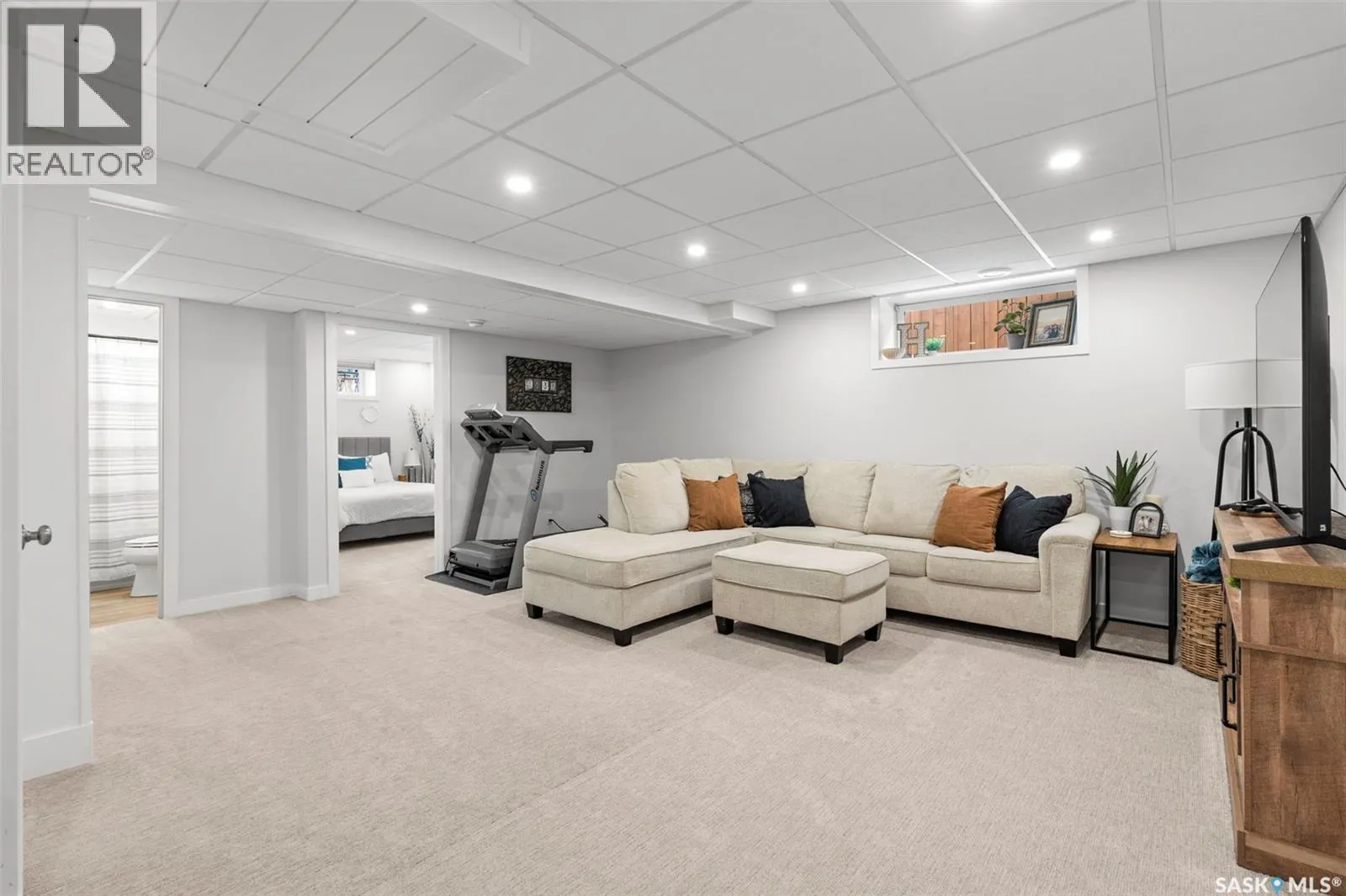 331 Langlois WAY