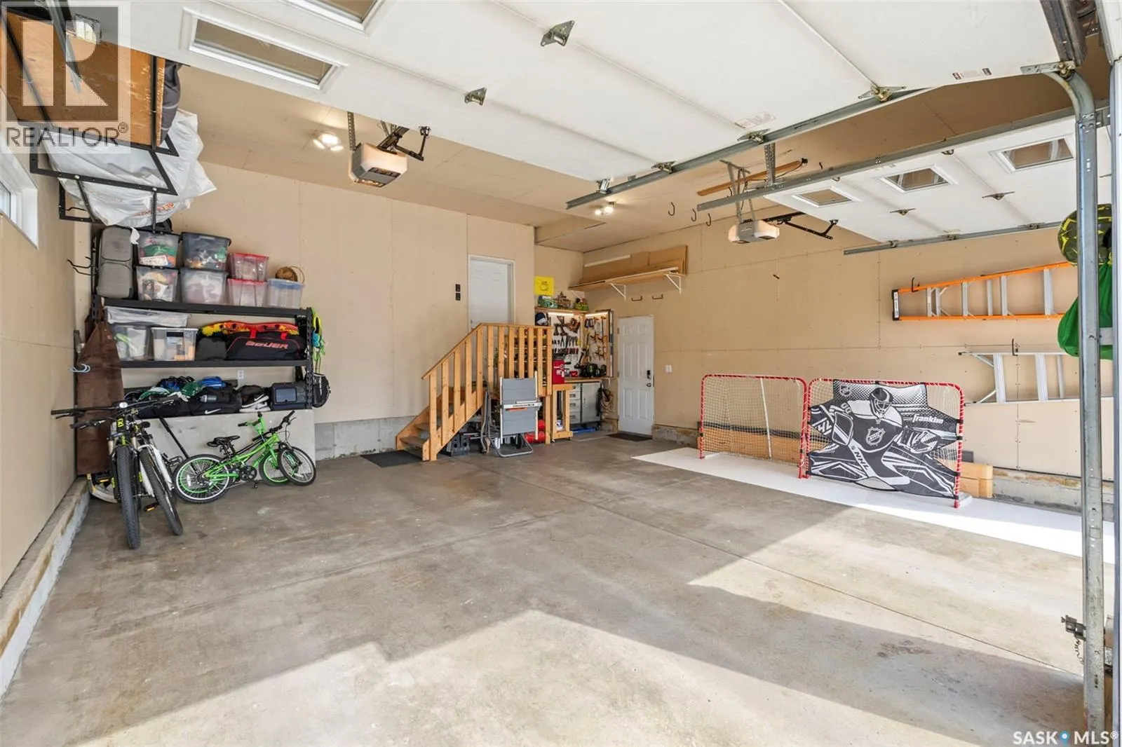 331 Langlois WAY